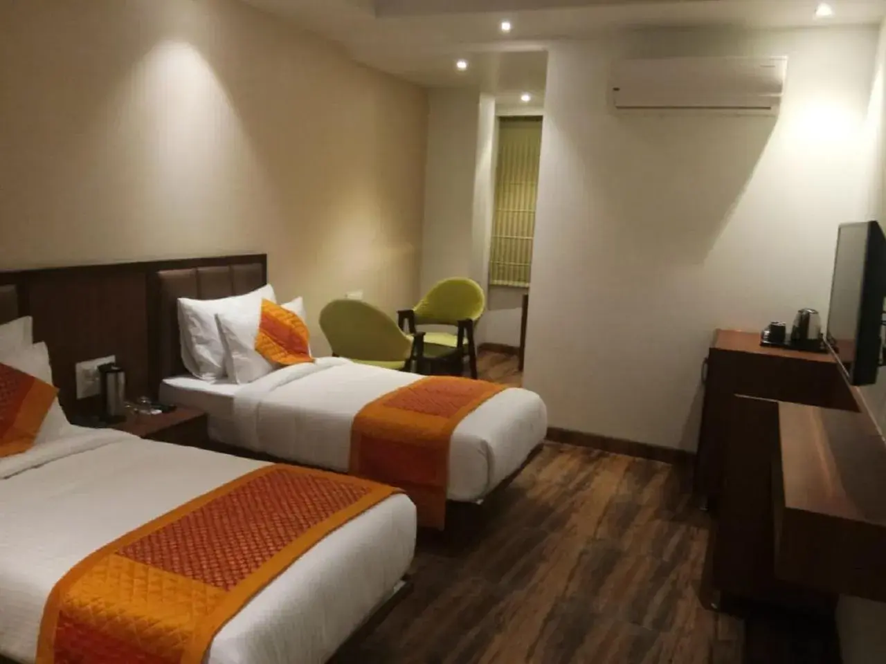 Bed in Hotel Taj Heights Bed in Hotel Taj Heights