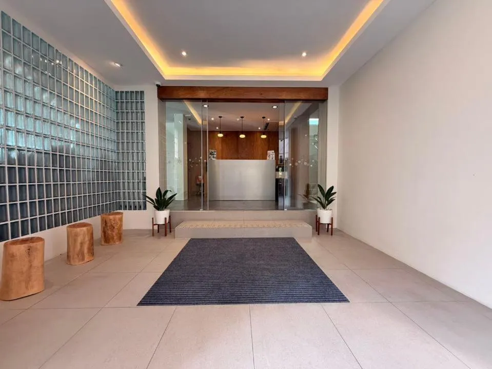 Property building in Warm Pillow Hotel Bangkok