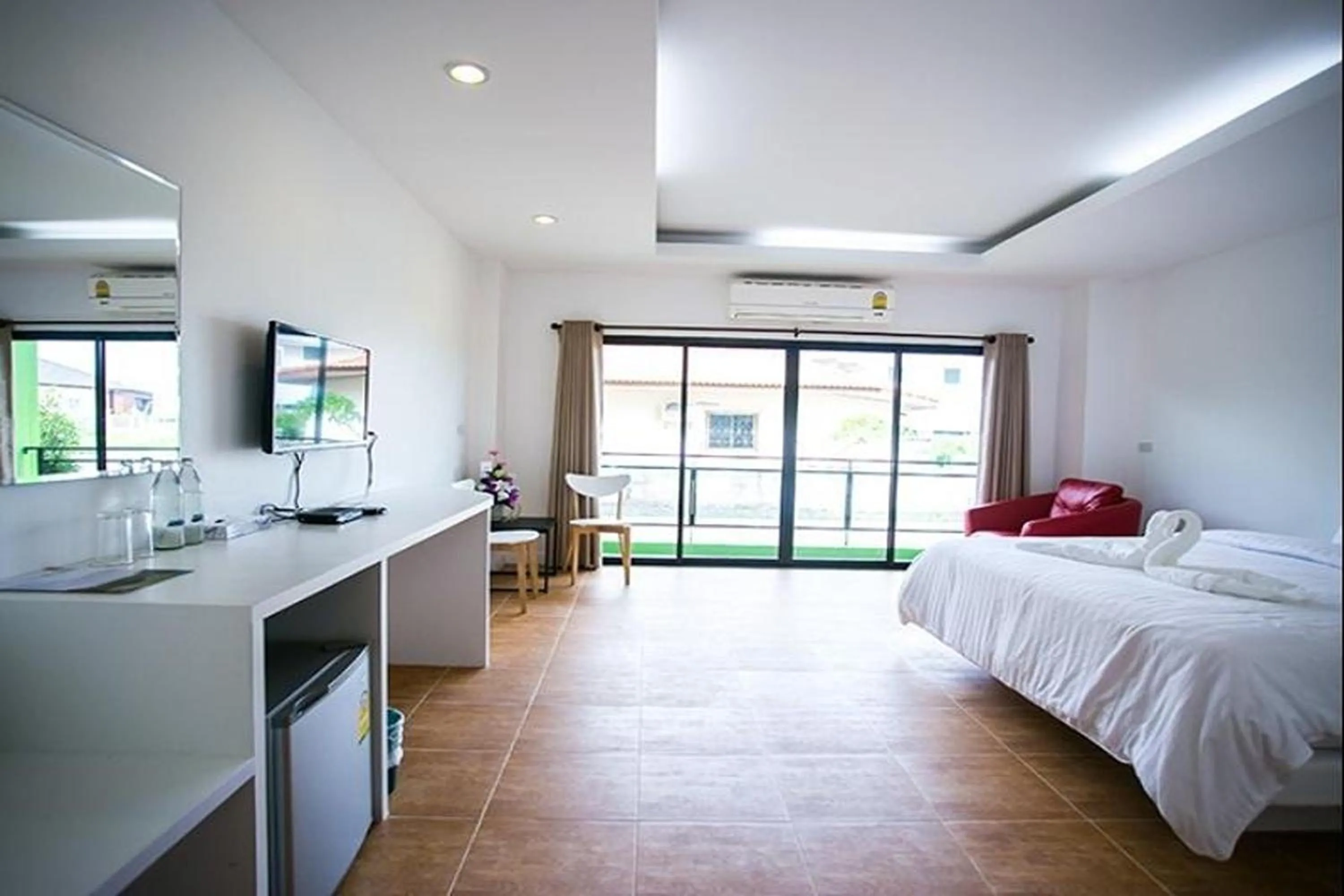 Bedroom, Bed in The Season Airport Udonthani