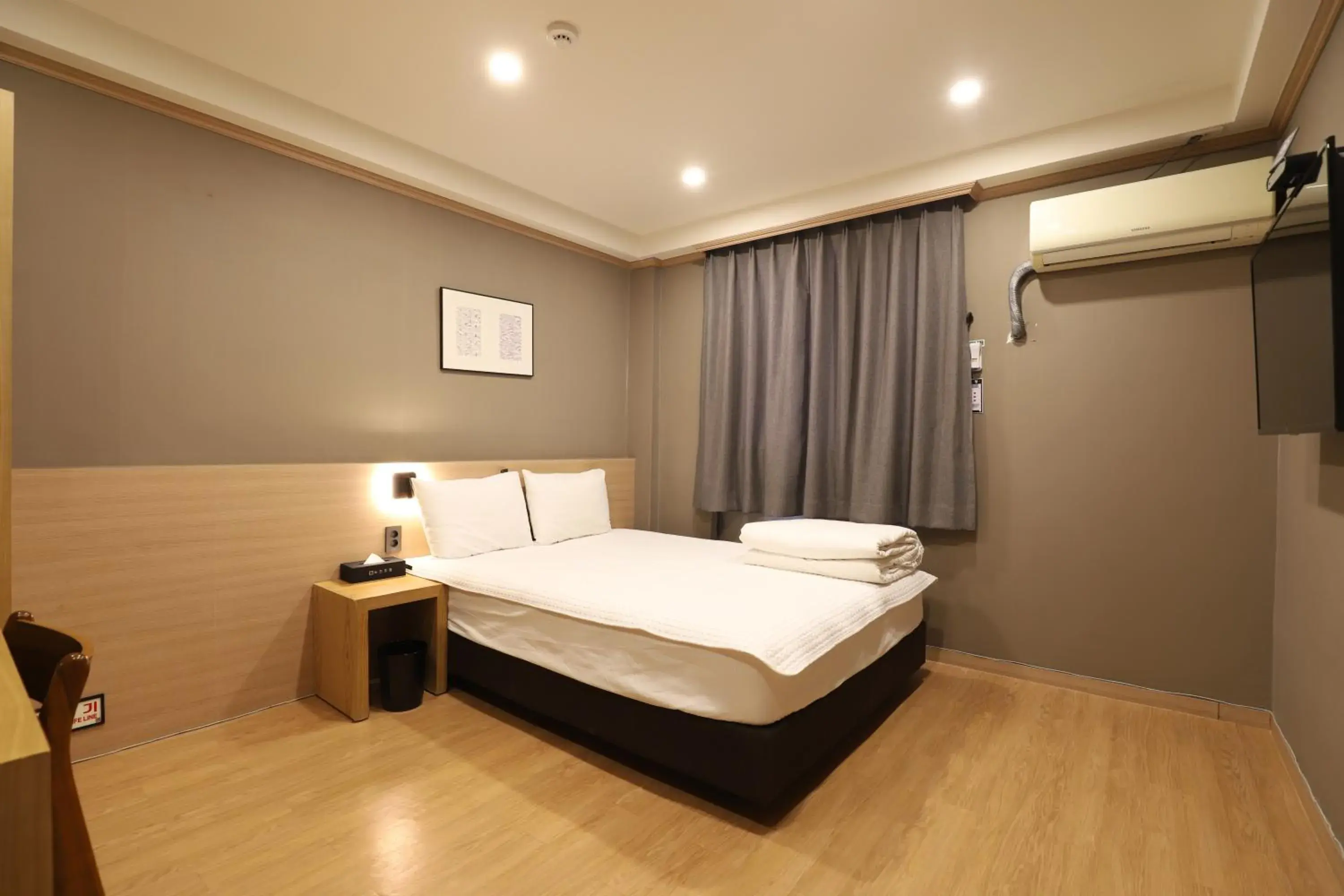 Bed in Busan Nokcheon Hot Spring Hotel Bed in Busan Nokcheon Hot Spring Hotel