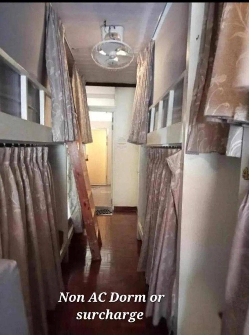 City Capsule Hostel