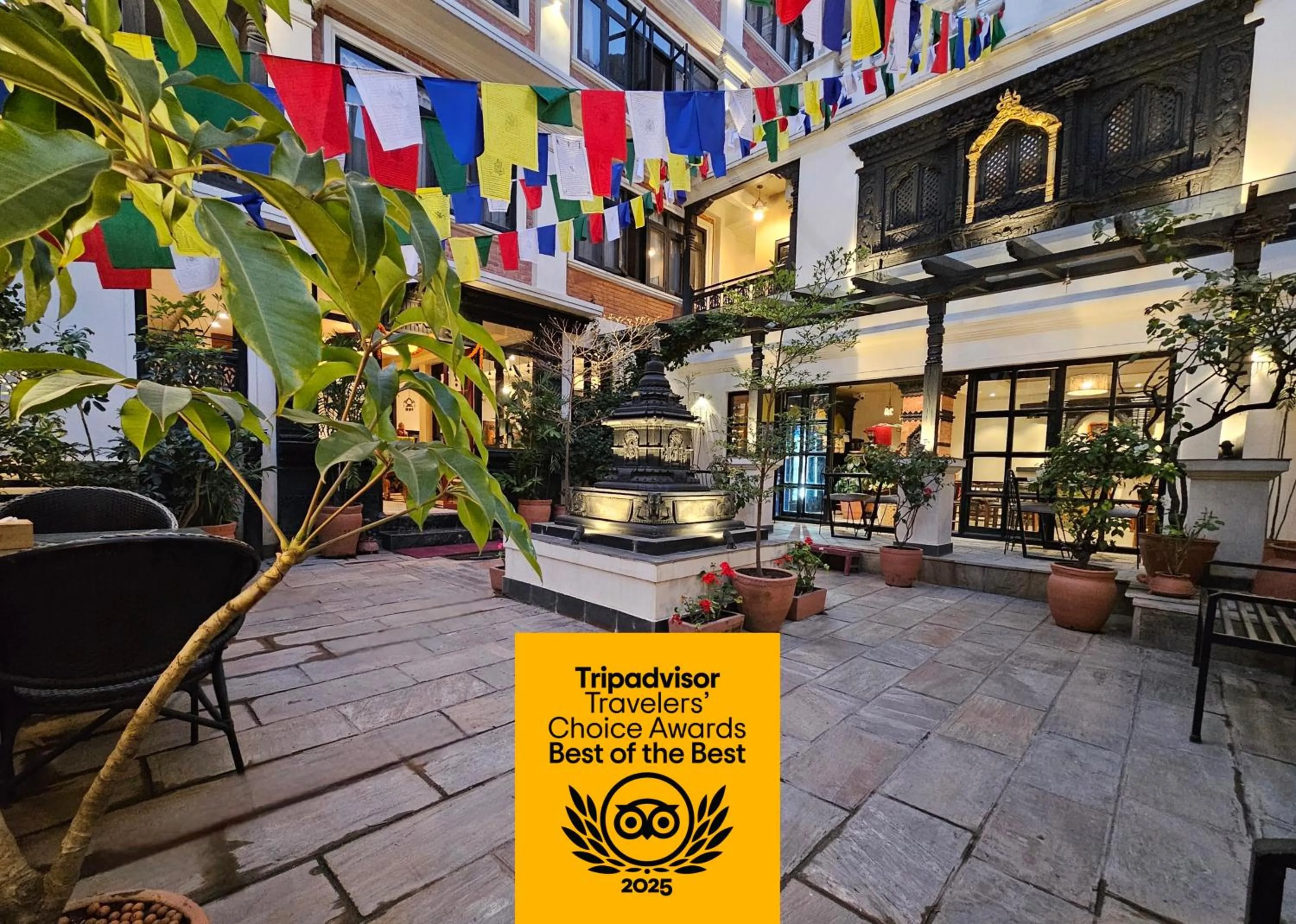 Property building in Central Courtyard Thamel - Heritage Hötel & Artisan Café