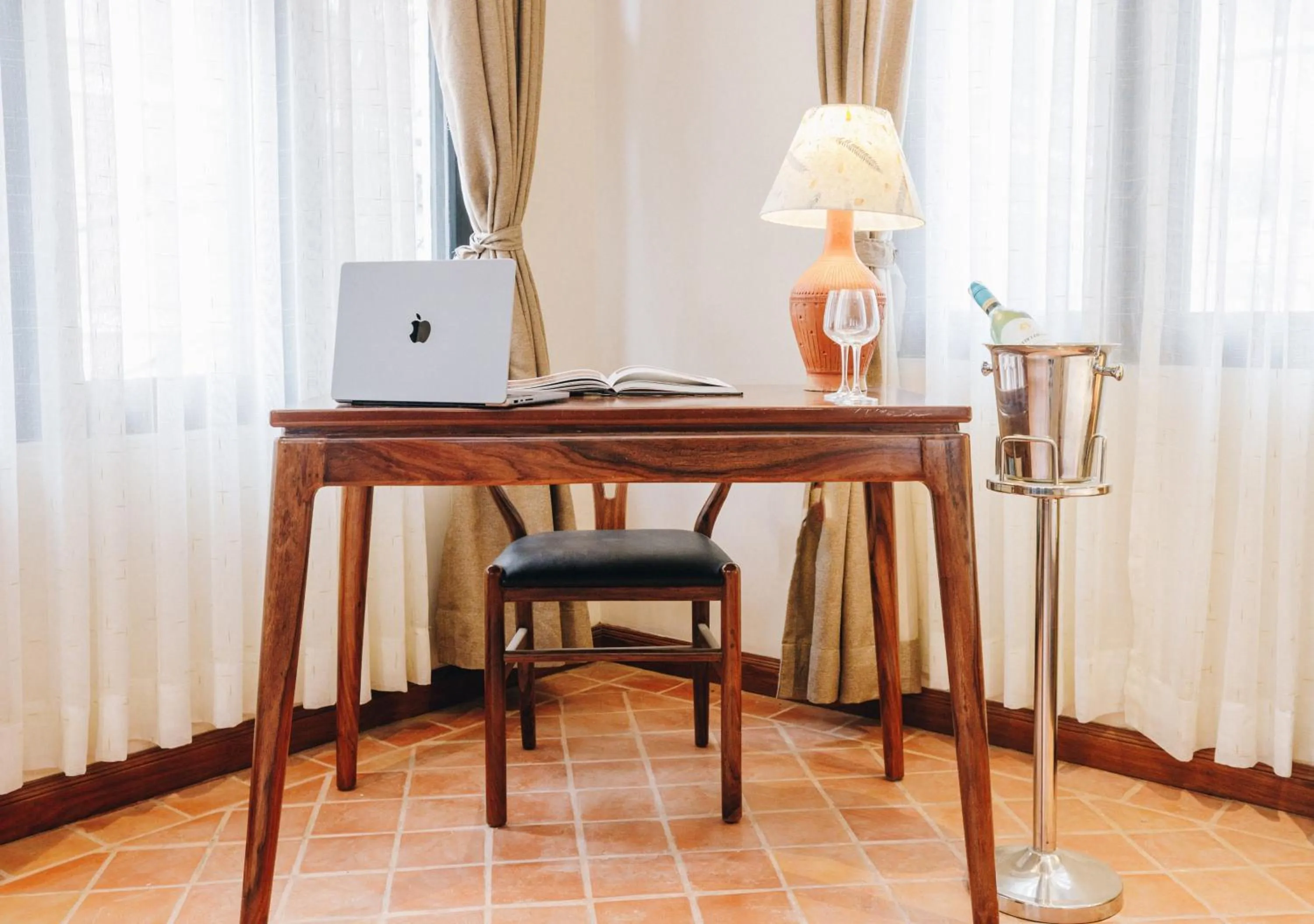 Bedroom in Central Courtyard Thamel - Heritage Hötel & Artisan Café