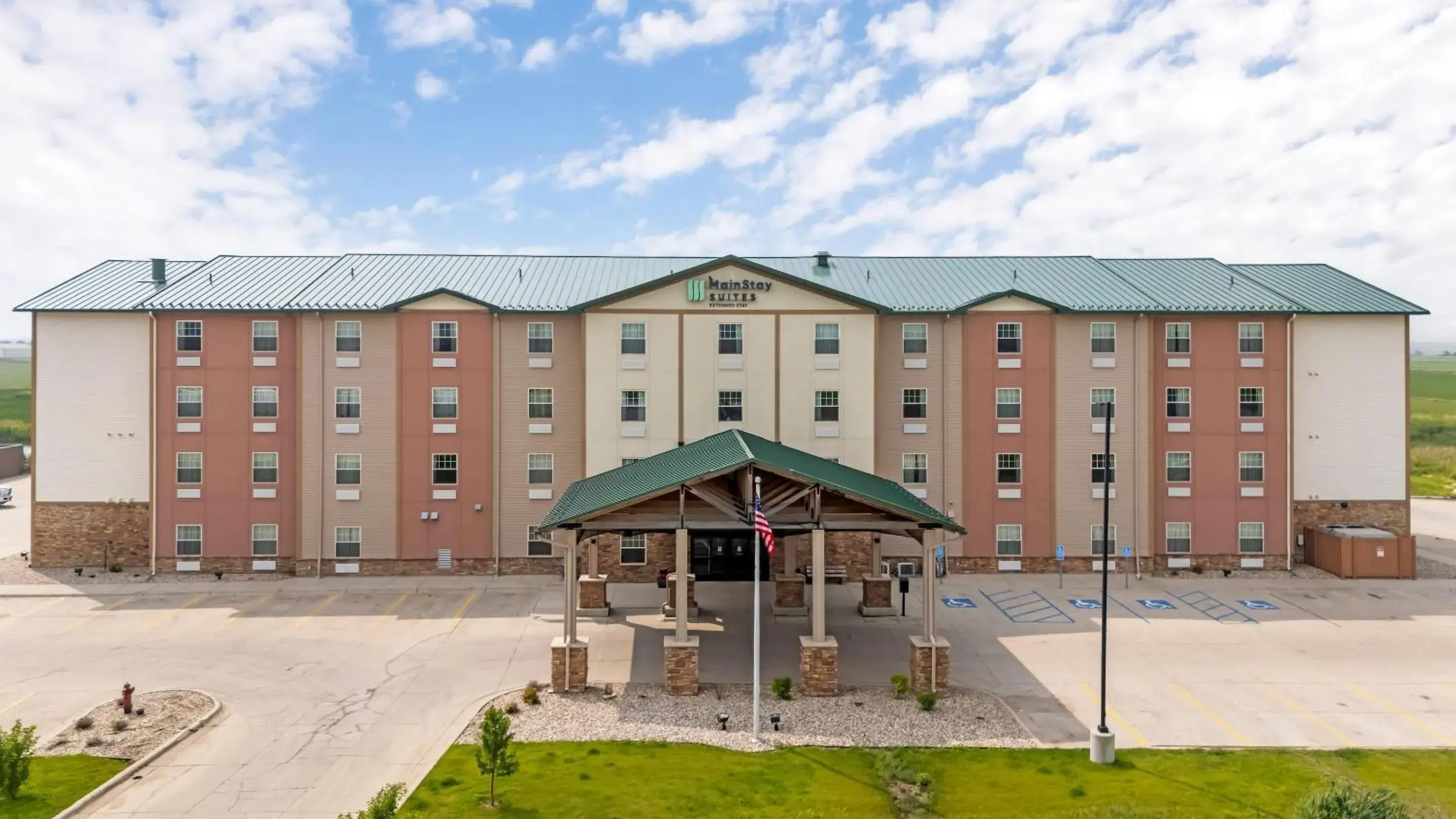 Property building in MainStay Suites Stanley Property building in MainStay Suites Stanley