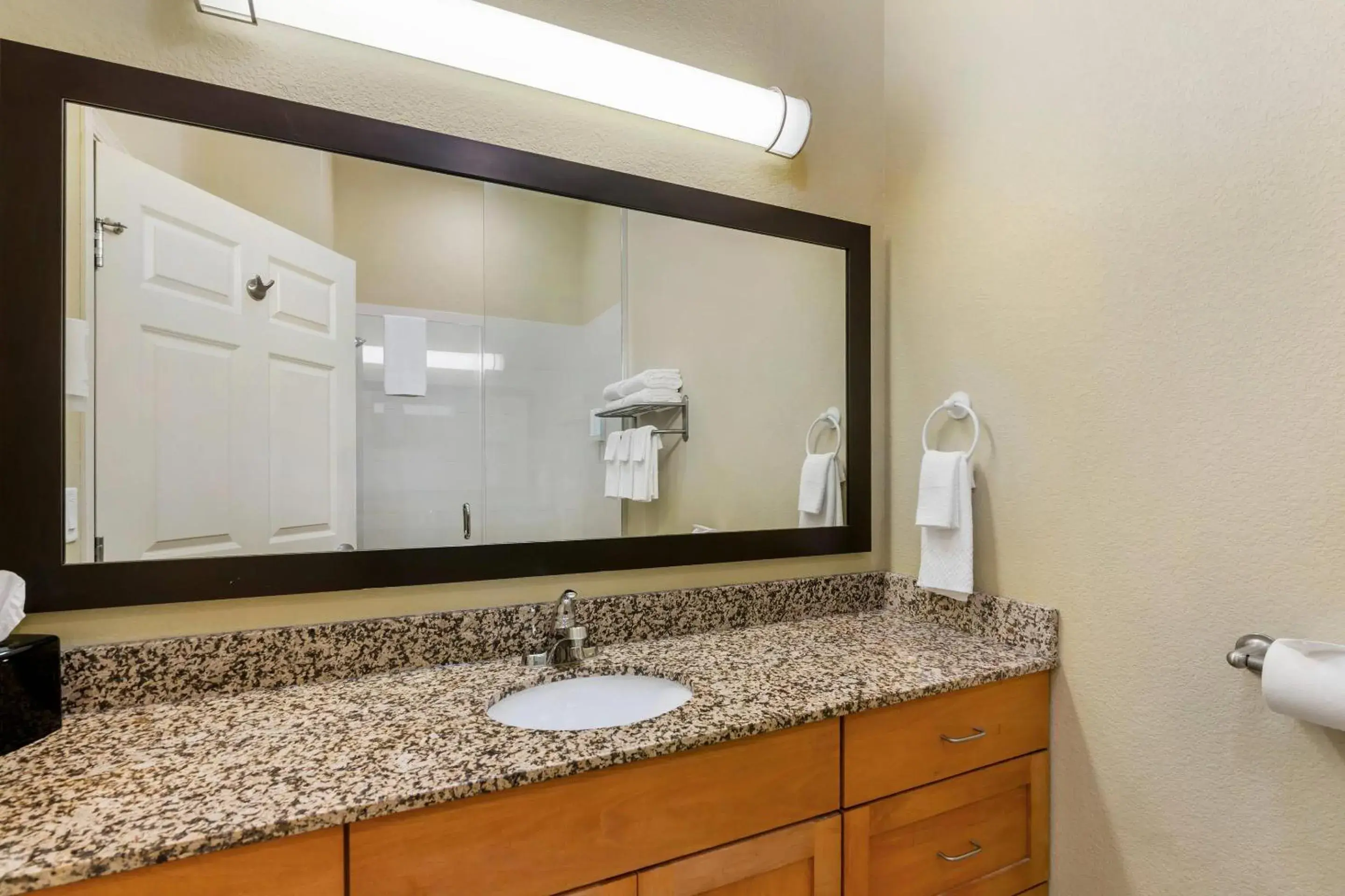 Bedroom in MainStay Suites Stanley Bedroom in MainStay Suites Stanley