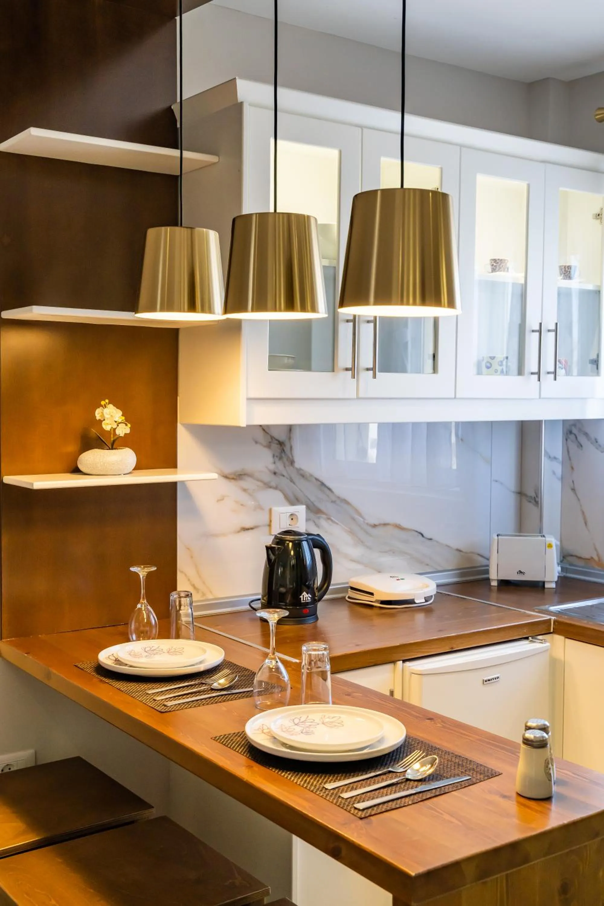 Dining area in Mikes Apts