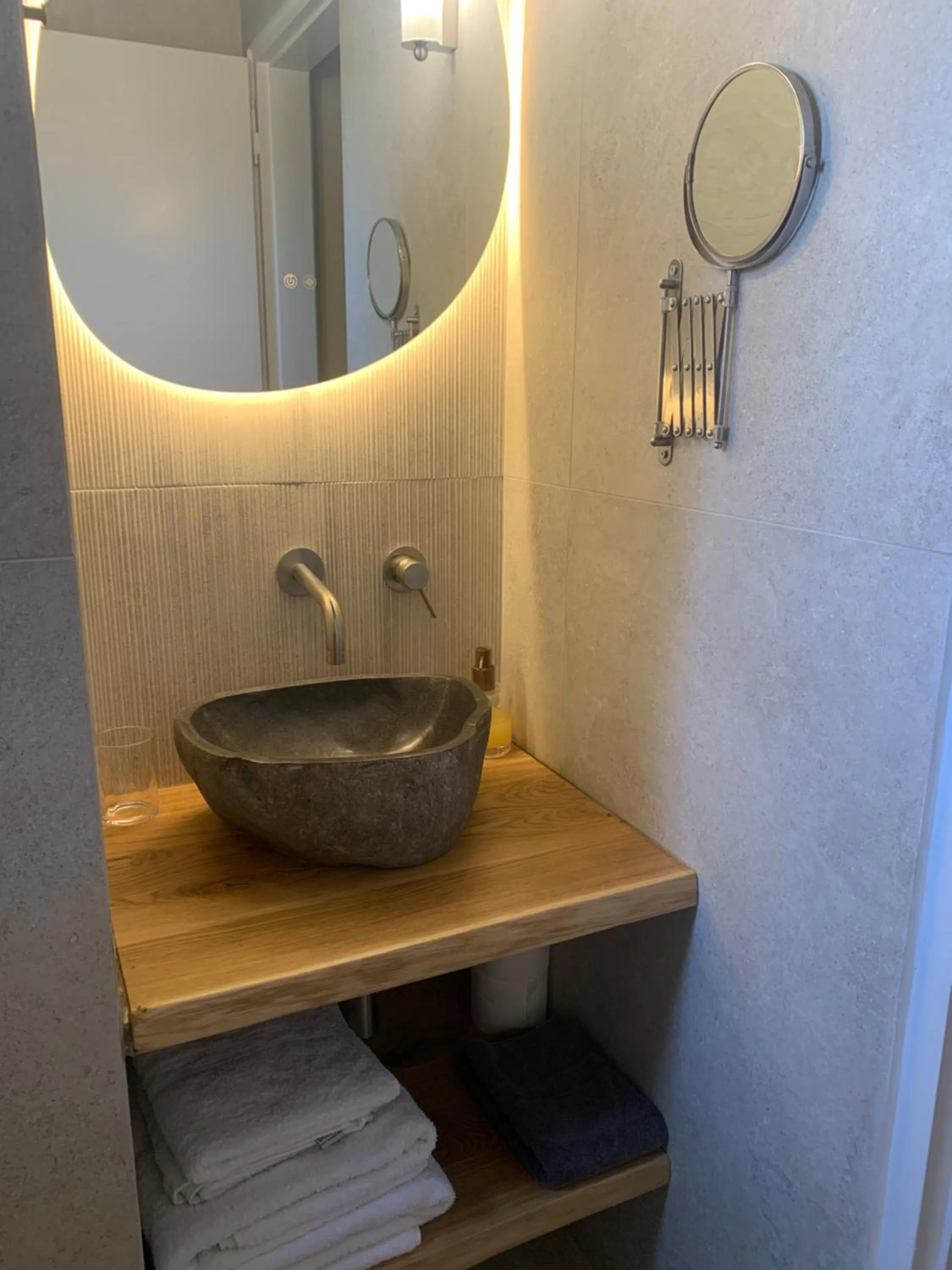 Bathroom in Villa POLYTIMI