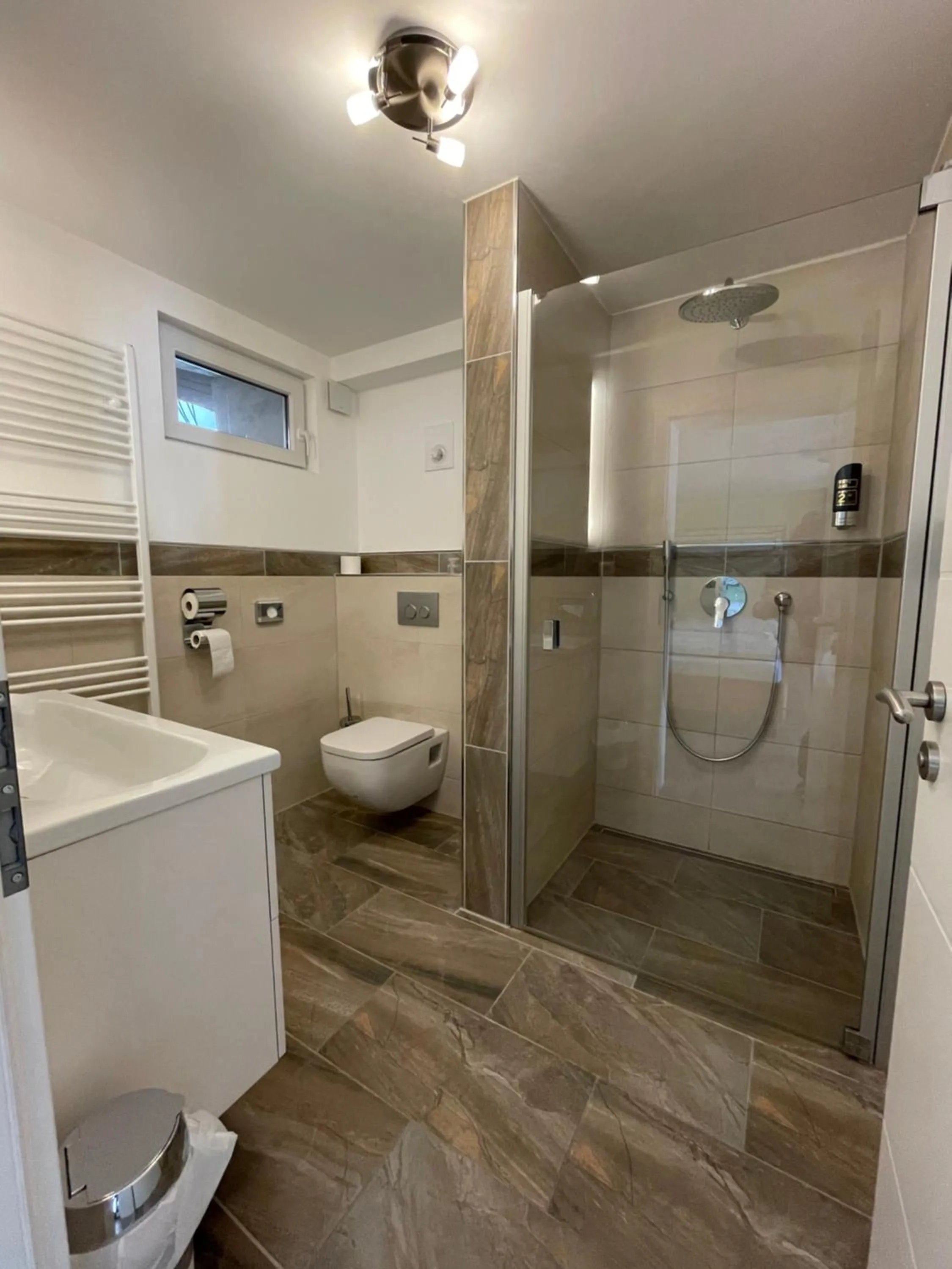 Gasthaus Felsenwastl