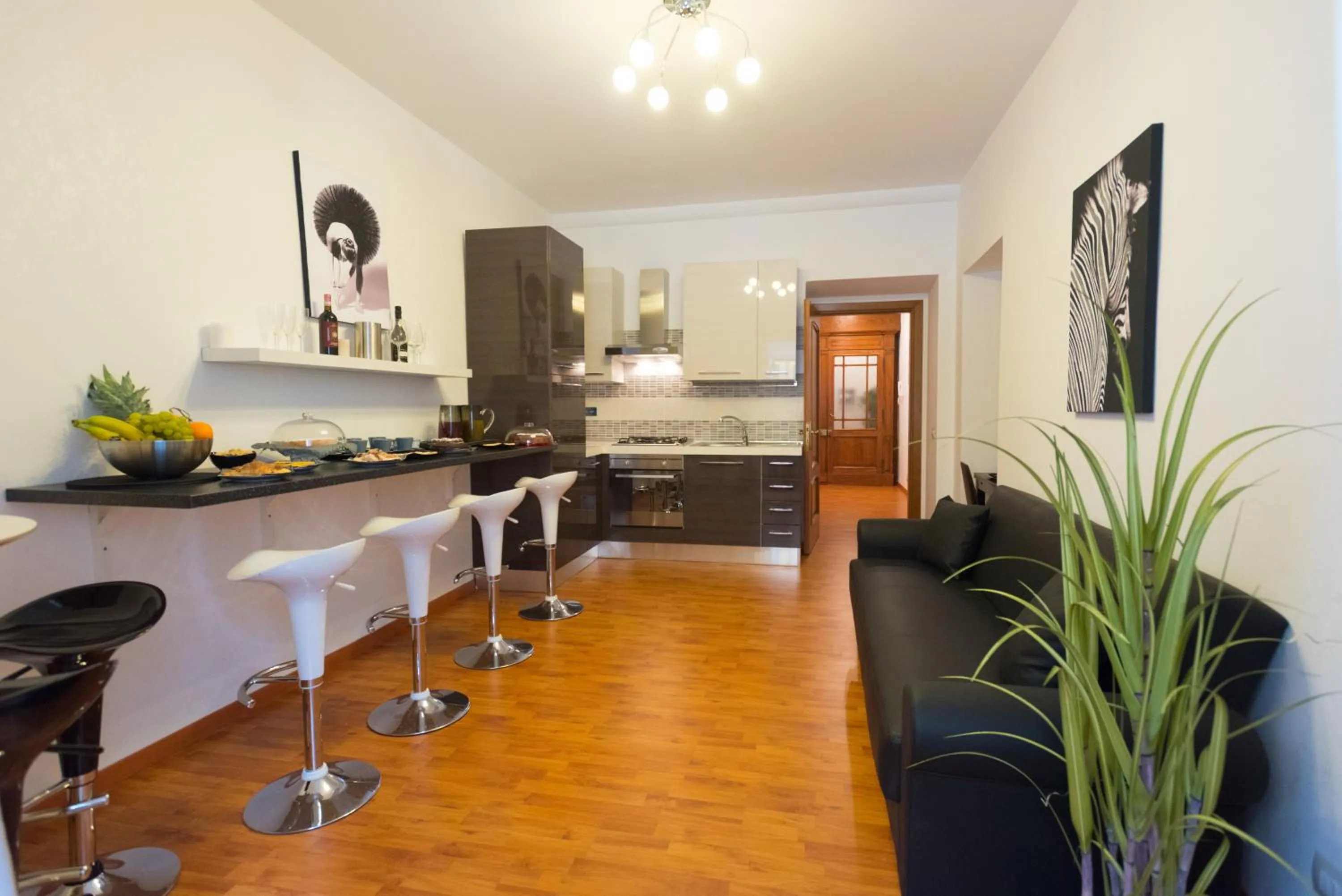 Communal lounge/ TV room in Vatican Art Place
