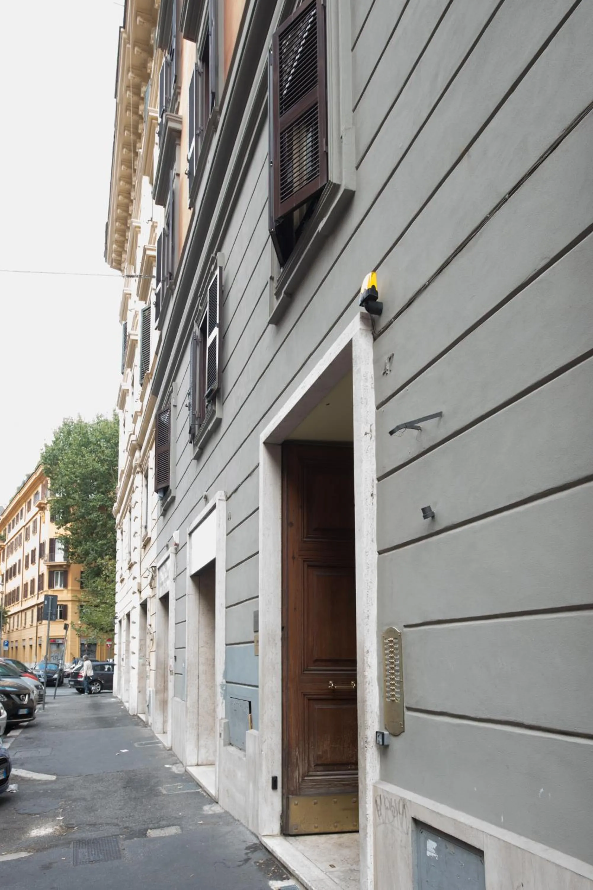 Property building in Vatican Art Place