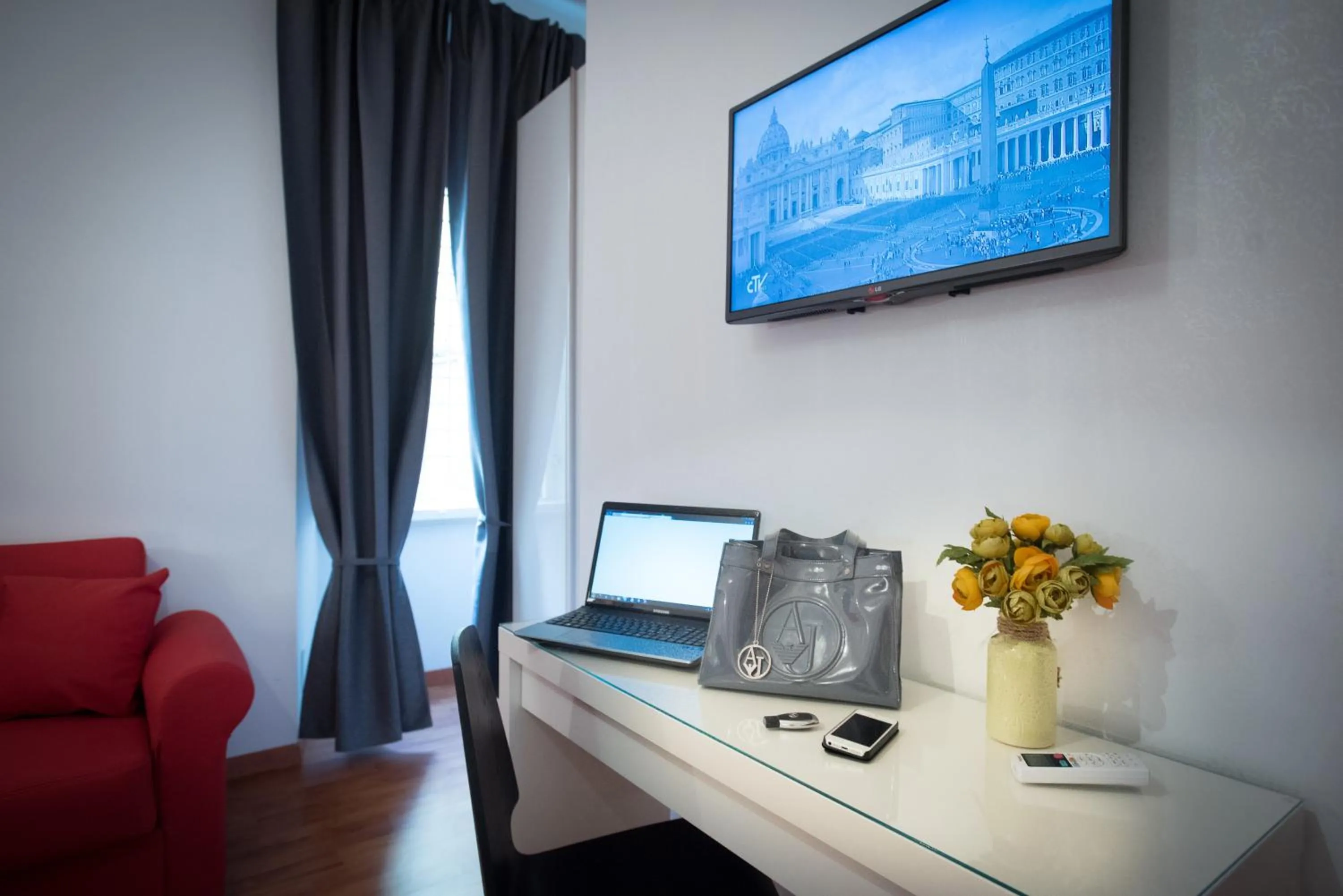 TV and multimedia in Vatican Art Place