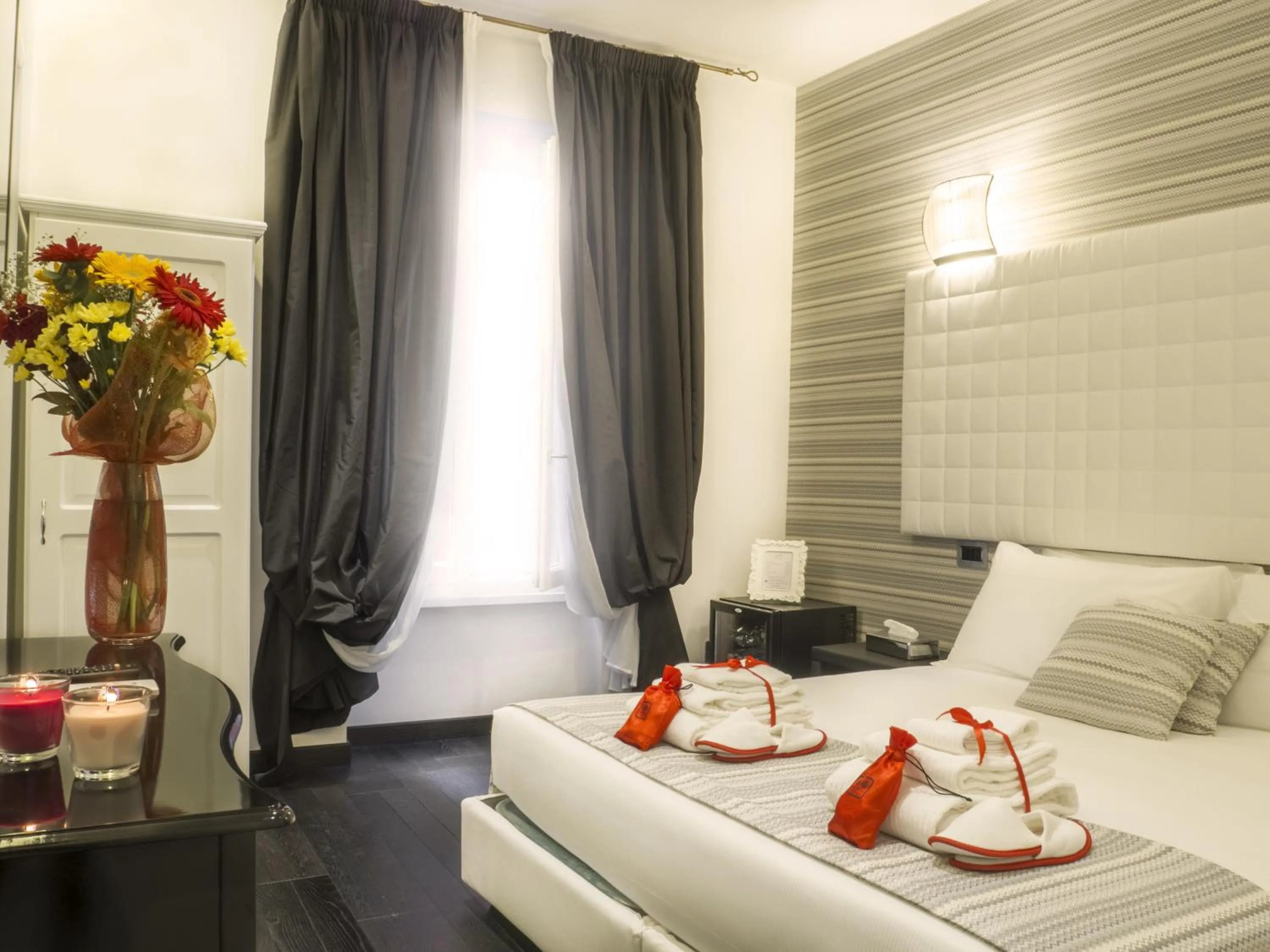 Bedroom, Bed in Navona Living Rome