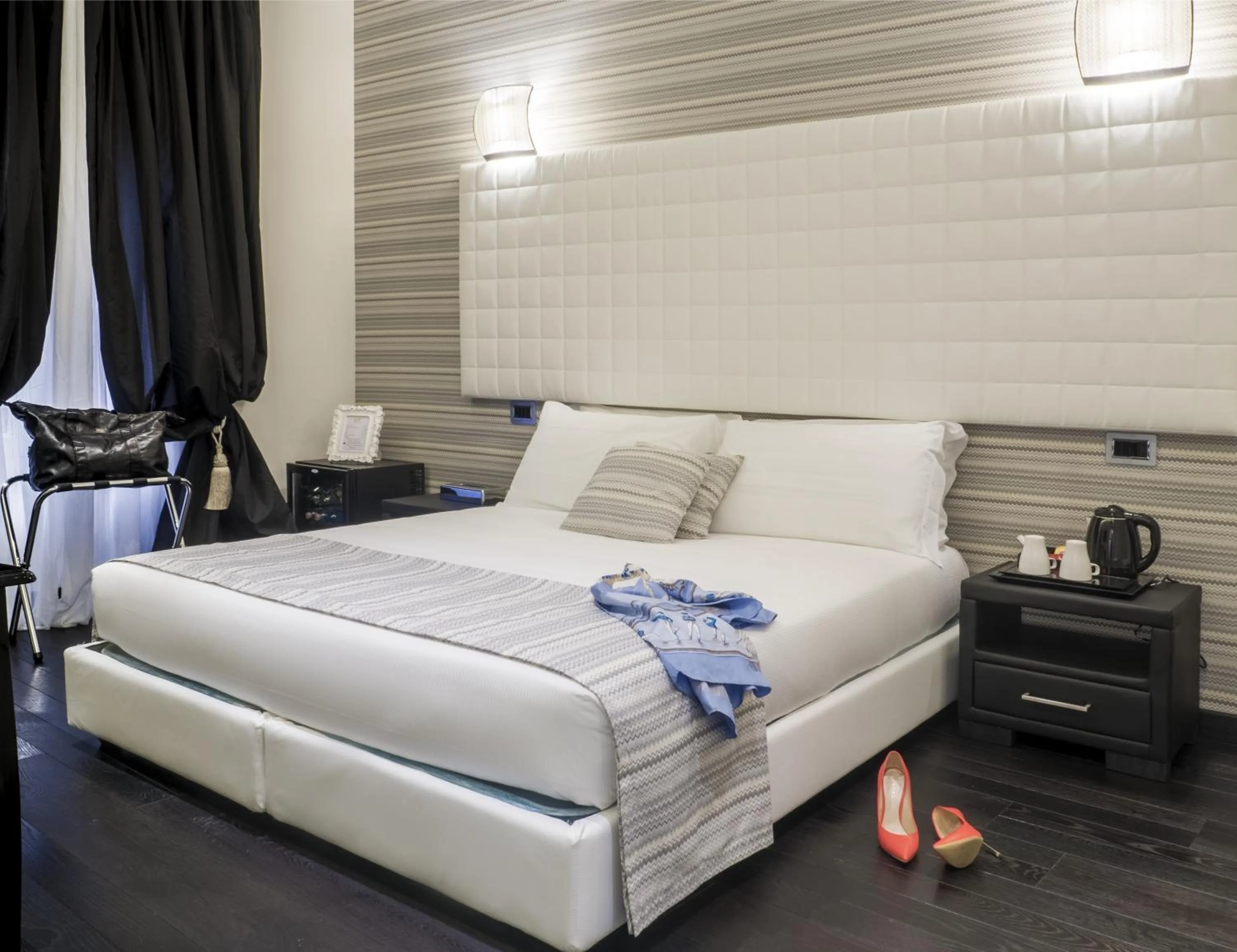 Bedroom, Bed in Navona Living Rome