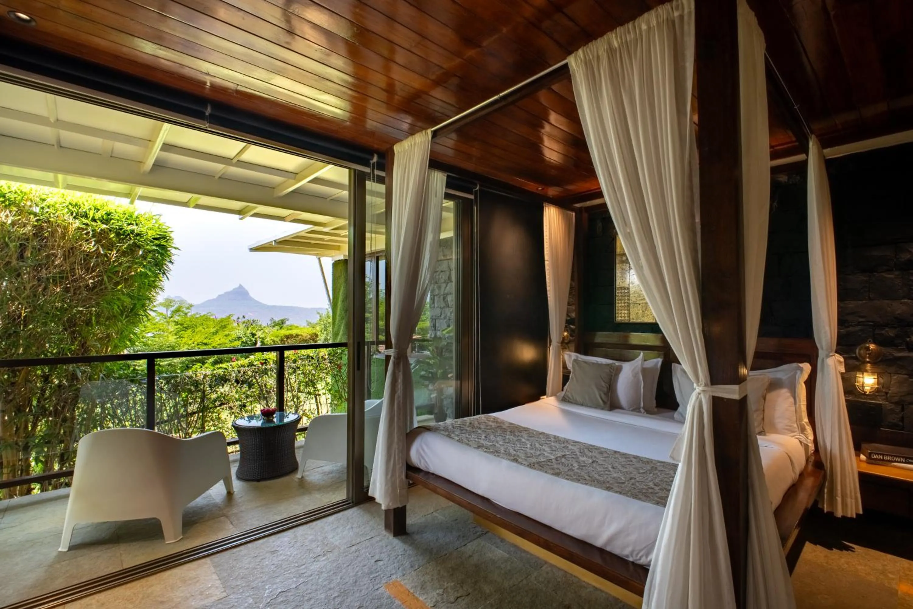 Natural landscape, Bed in Resort Amanzi