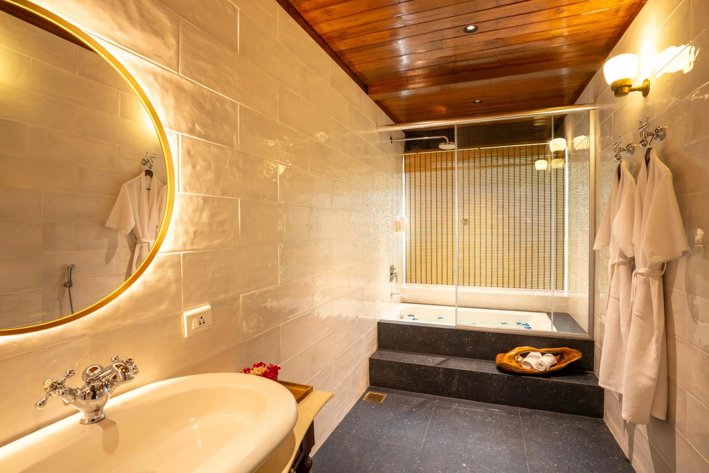 Shower in Resort Amanzi