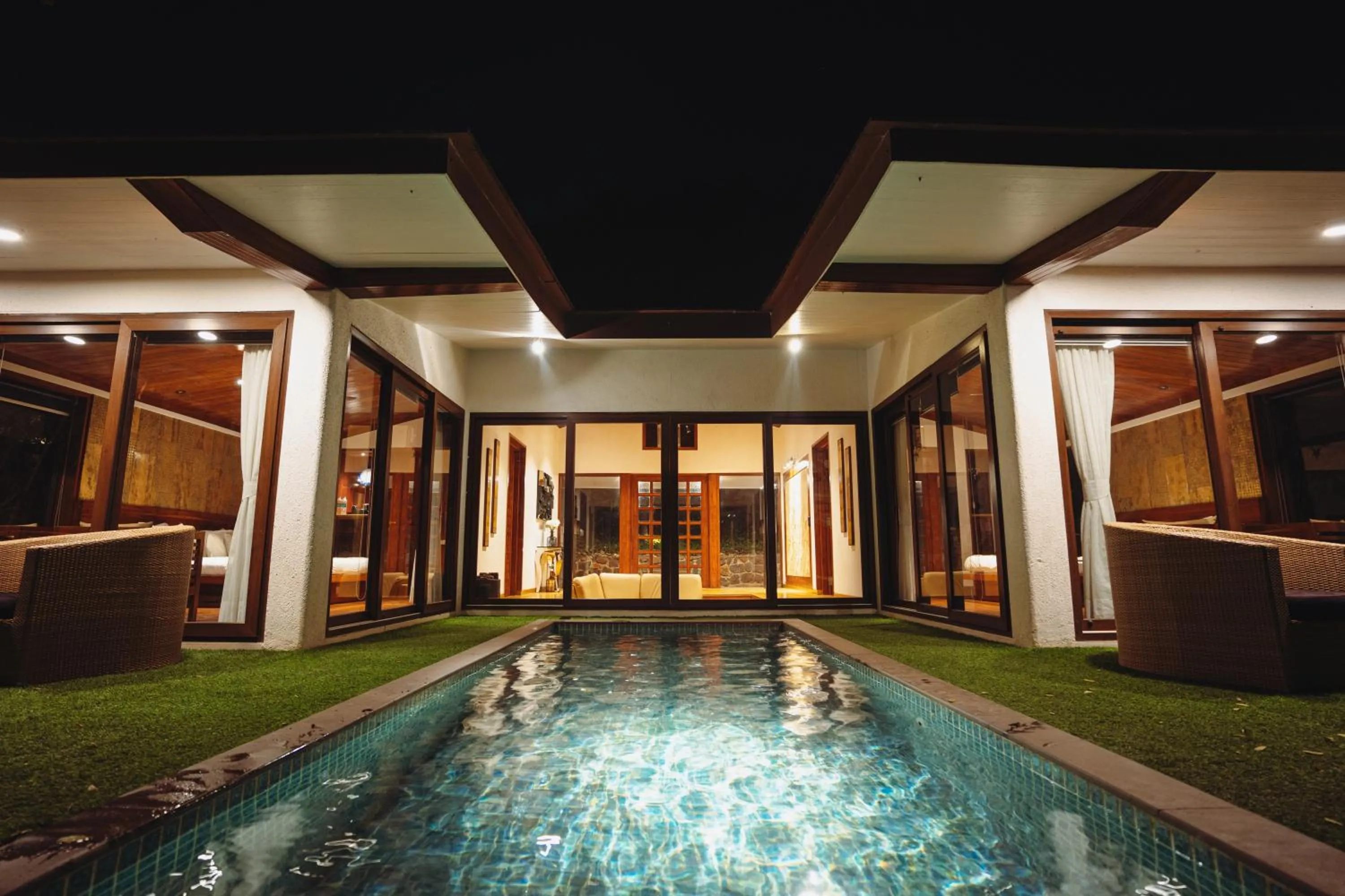 Night in Resort Amanzi