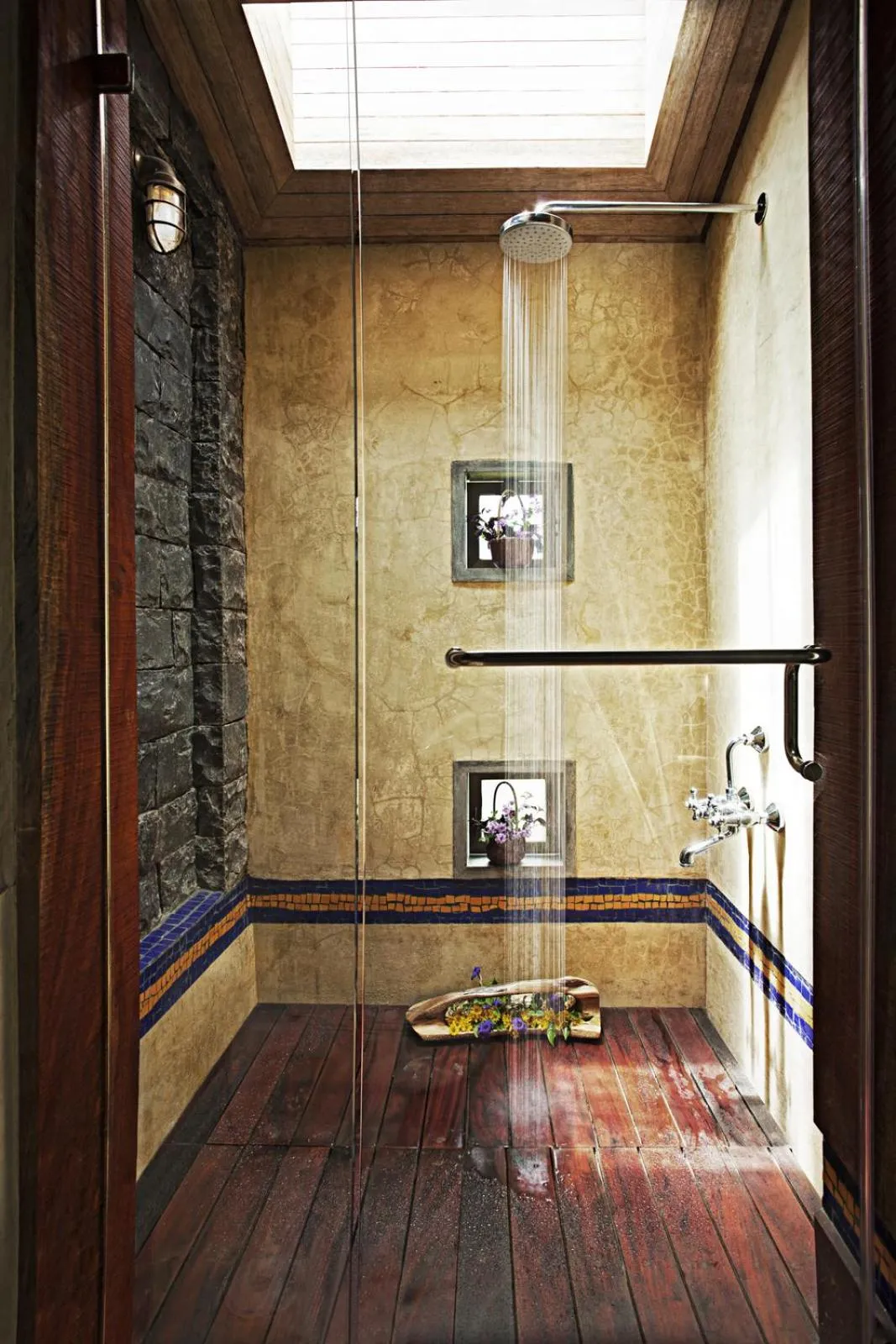 Shower in Resort Amanzi