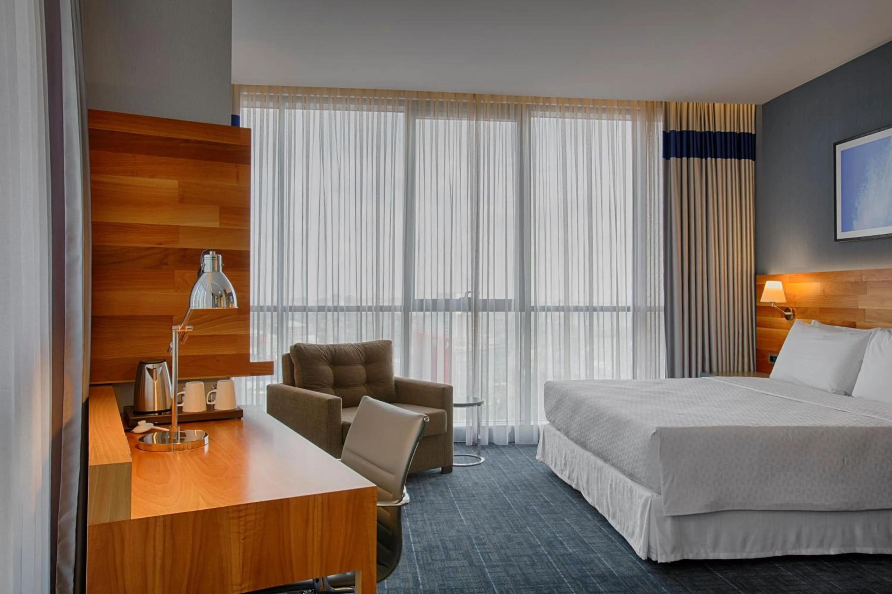Bed in Four Points by Sheraton Istanbul Batisehir