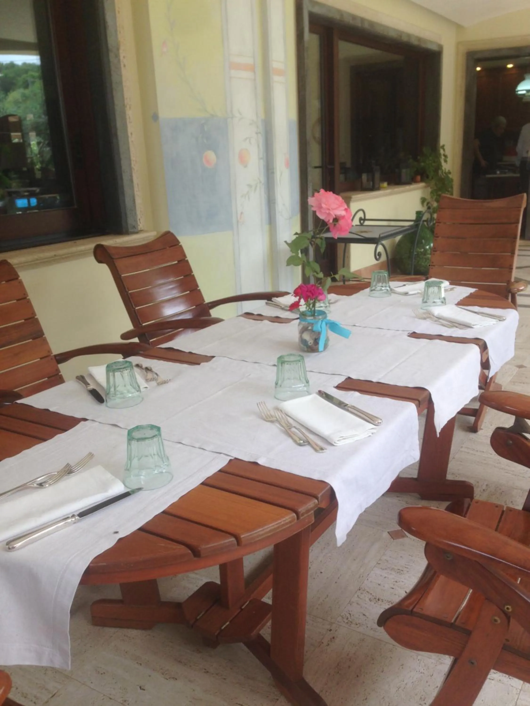 Restaurant/places to eat in Caputaquis