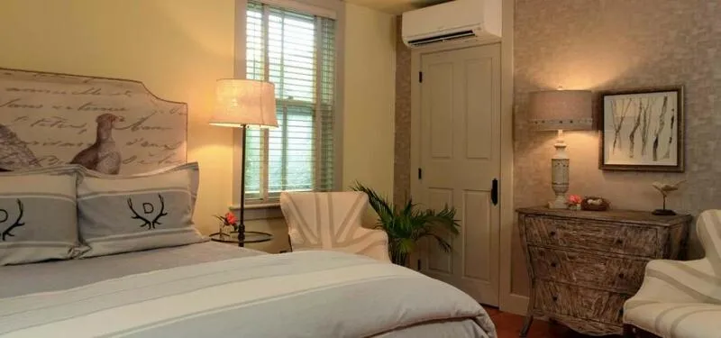 Bed in Deer Brook Inn