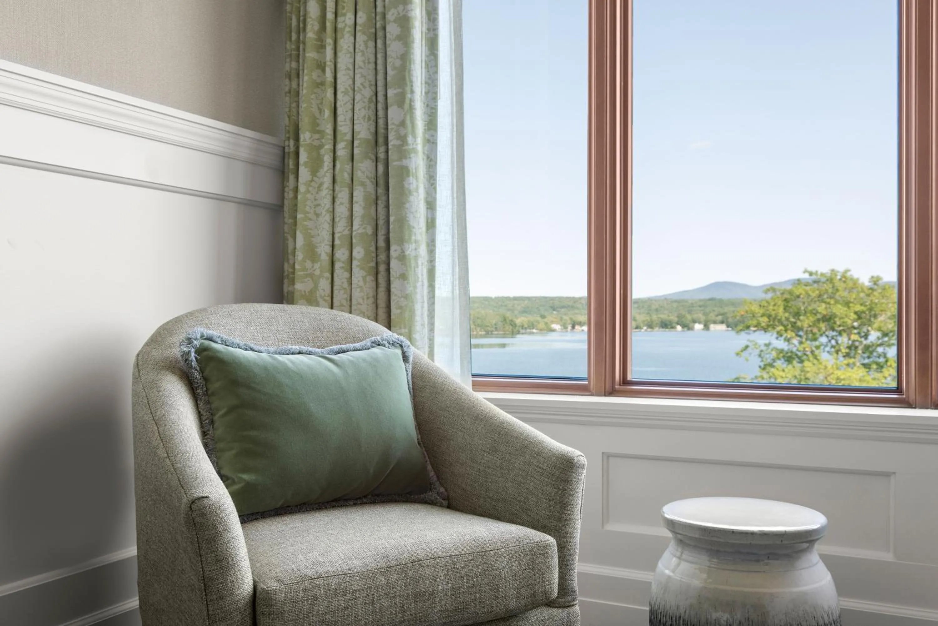King Room with Lake View in The Lake Estate on Winnisquam