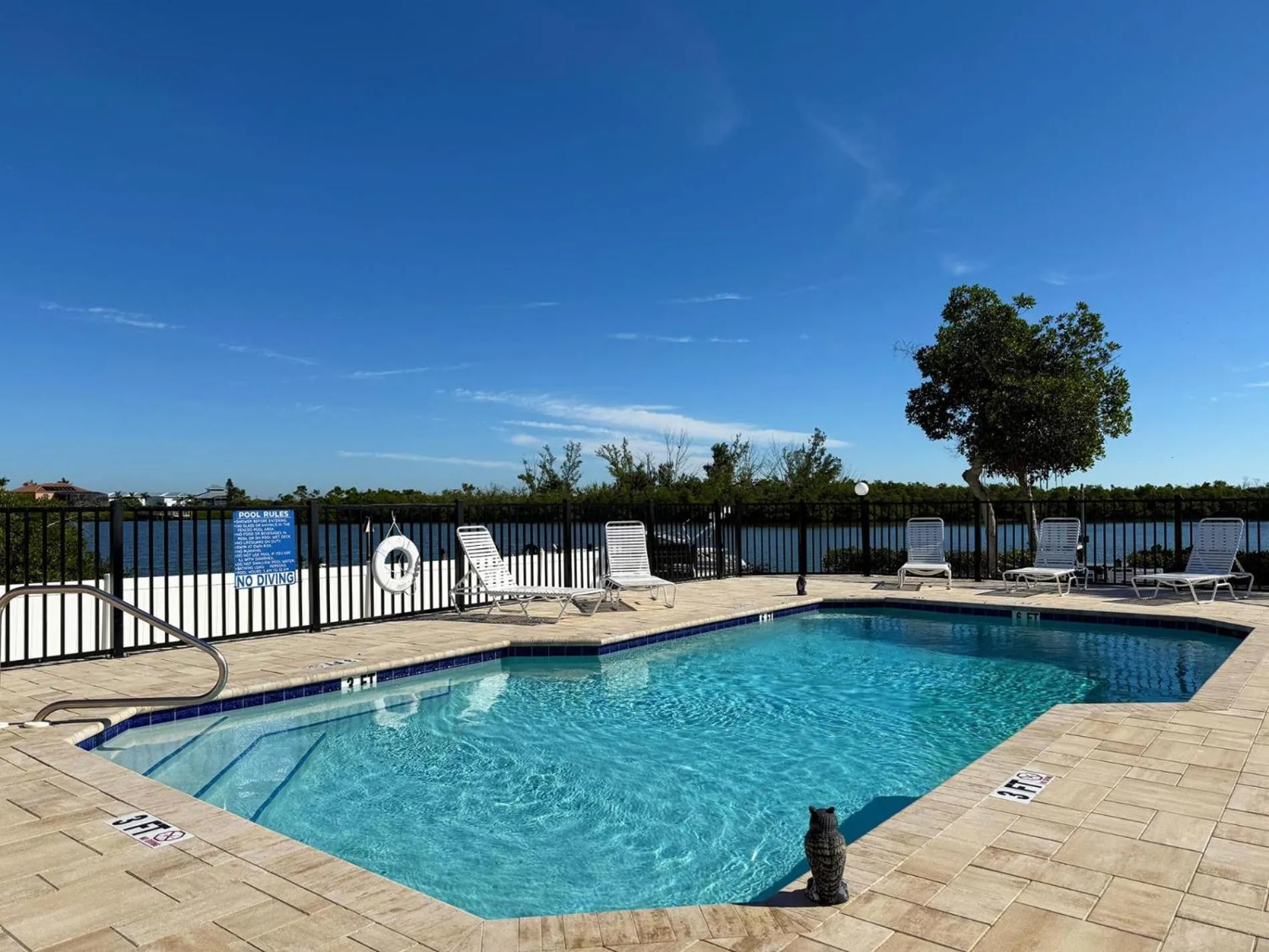 Sea Oats by the Bay – Pool, Beach & Boat Slips