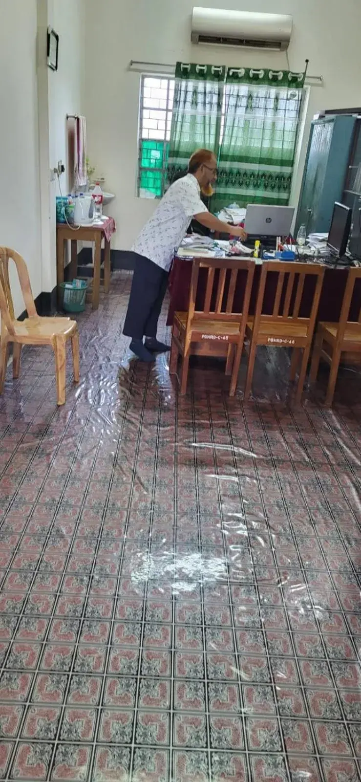 Laurel Lakefront Hotel Laurel Lakefront Hotel