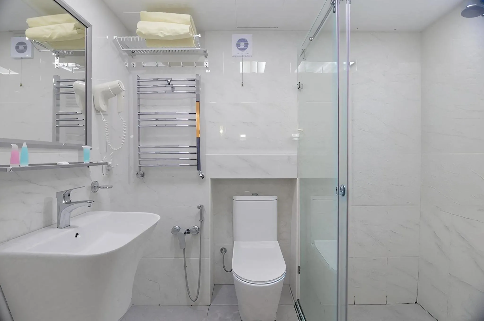 Shower in Nizami Boutique Hotel