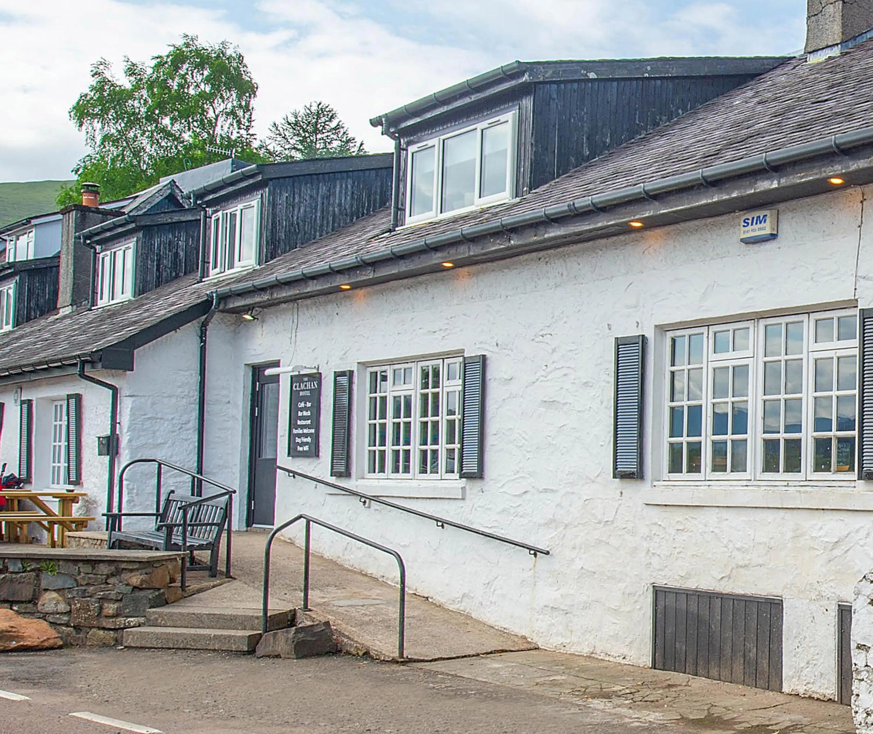 The Clachan Hotel, Lochearnhead