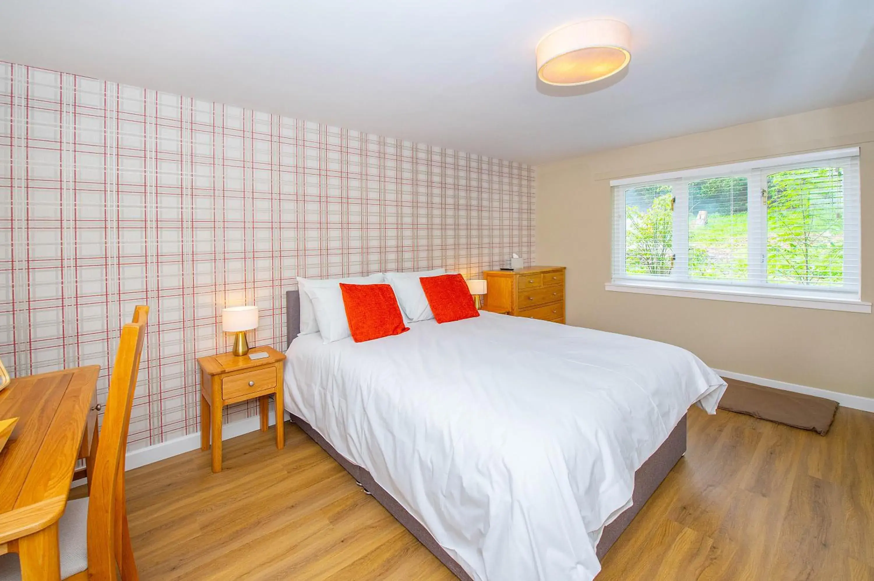 Double Room with Garden View in The Clachan Hotel, Lochearnhead Double Room with Garden View in The Clachan Hotel, Lochearnhead