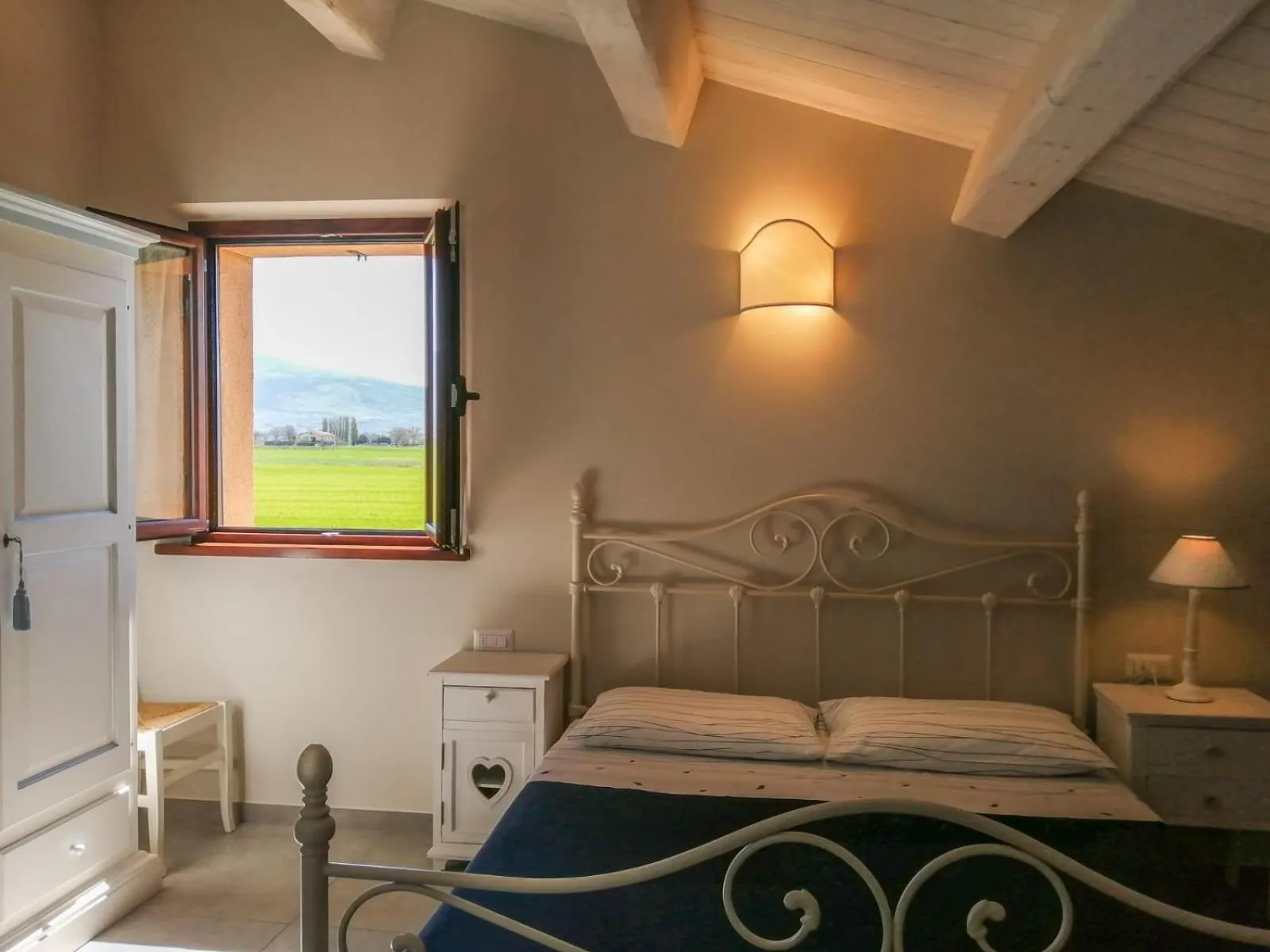 Bed in Il Fienile di Assisi