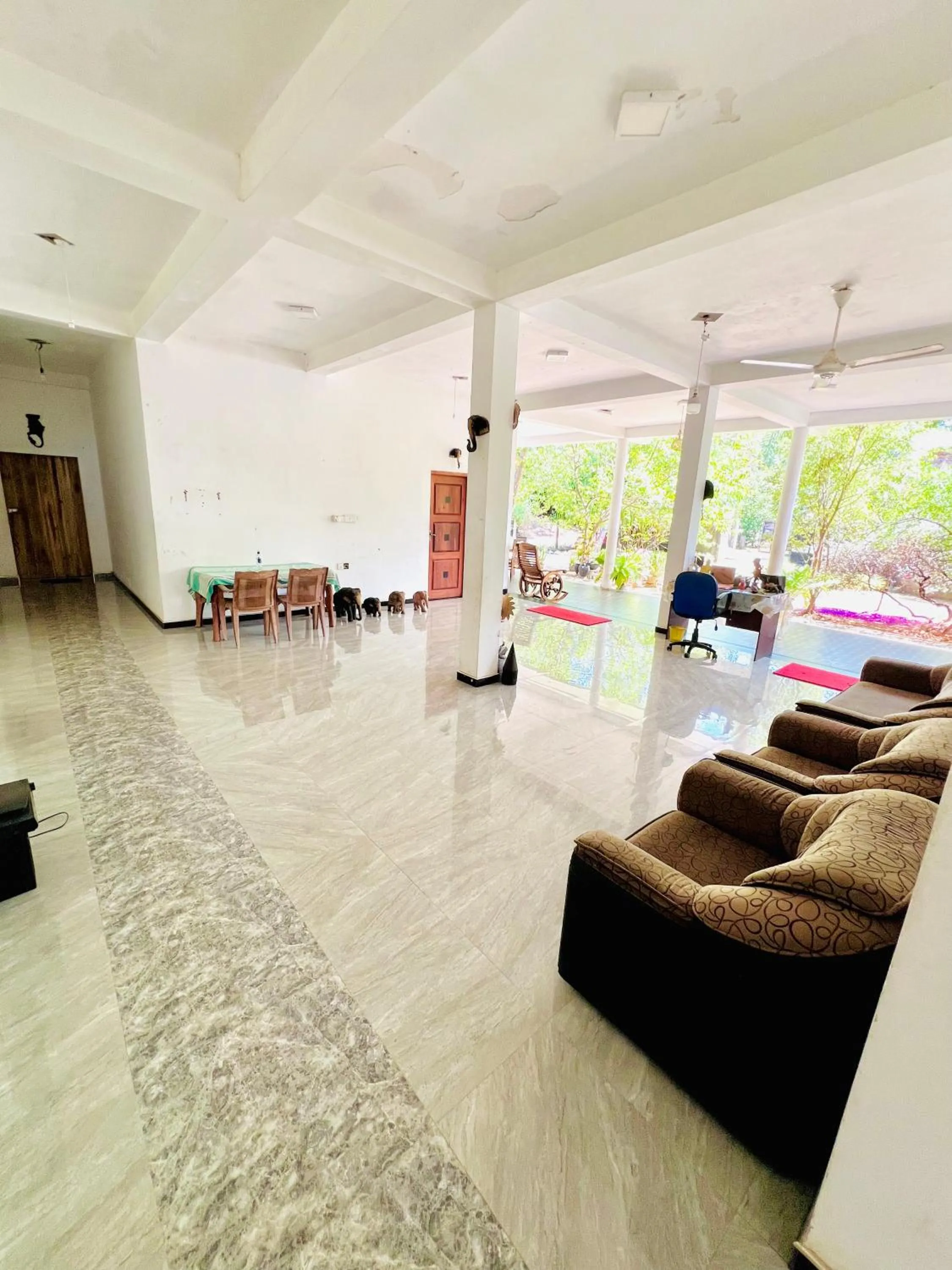 Monkey Garden Hotel