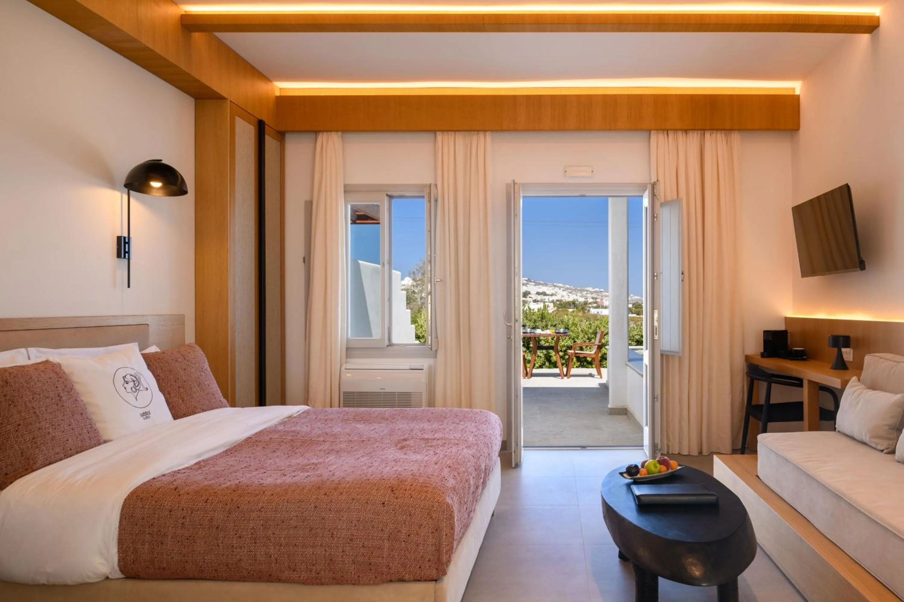 Bed in Safrani Suites