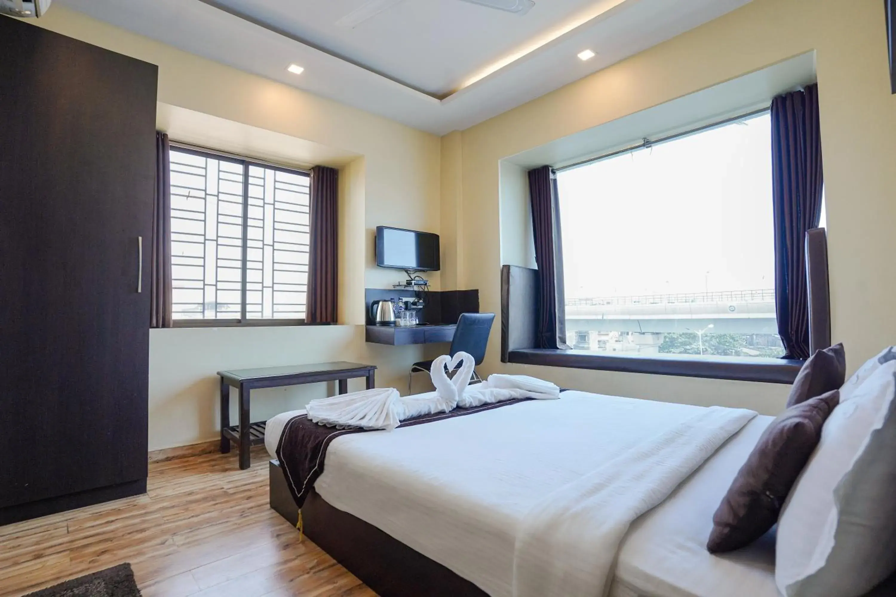 Bed in Hotel Sheldon International Near Science City Bed in Hotel Sheldon International Near Science City