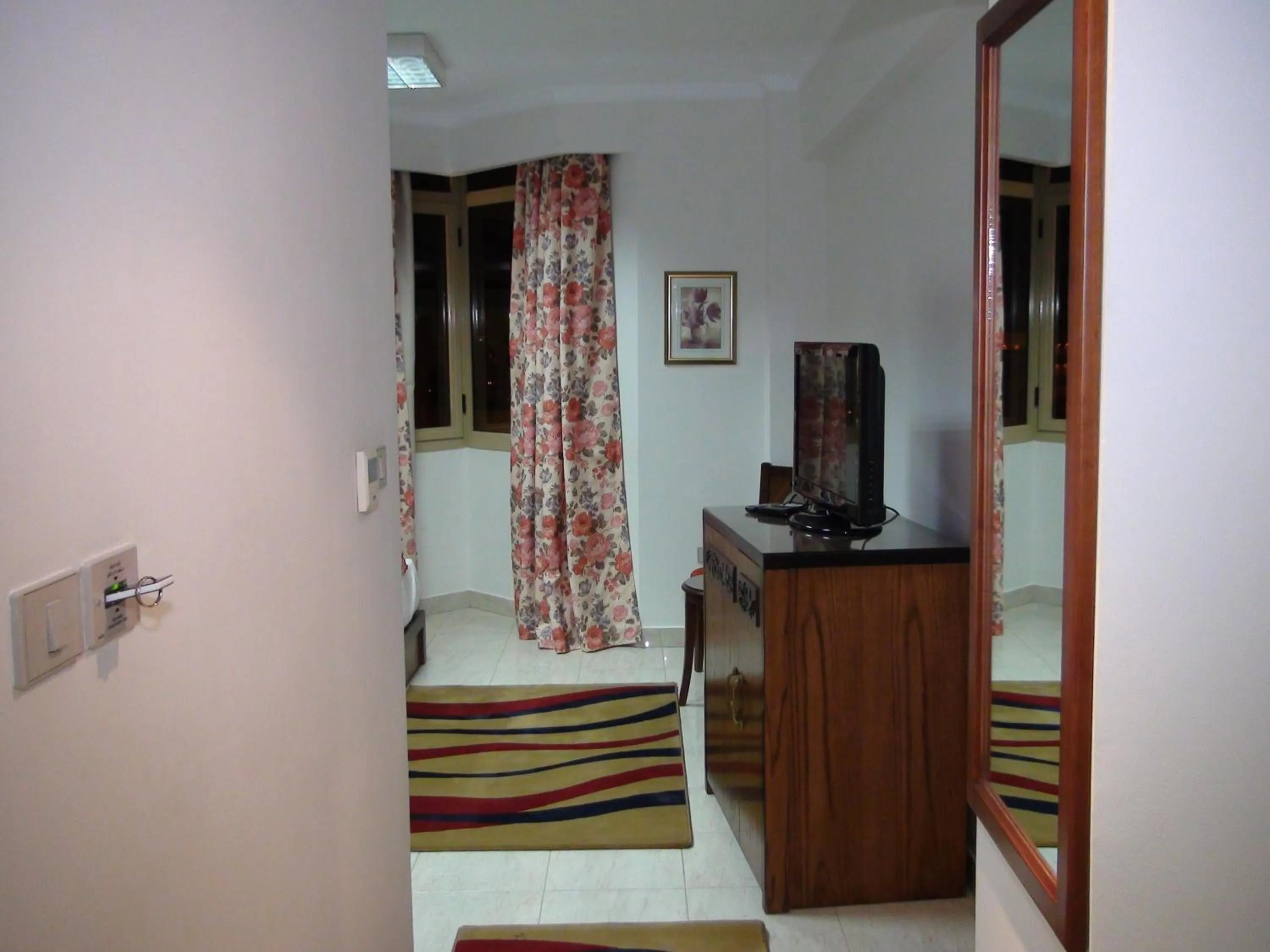 TV and multimedia in Jewel Glorious Hotel