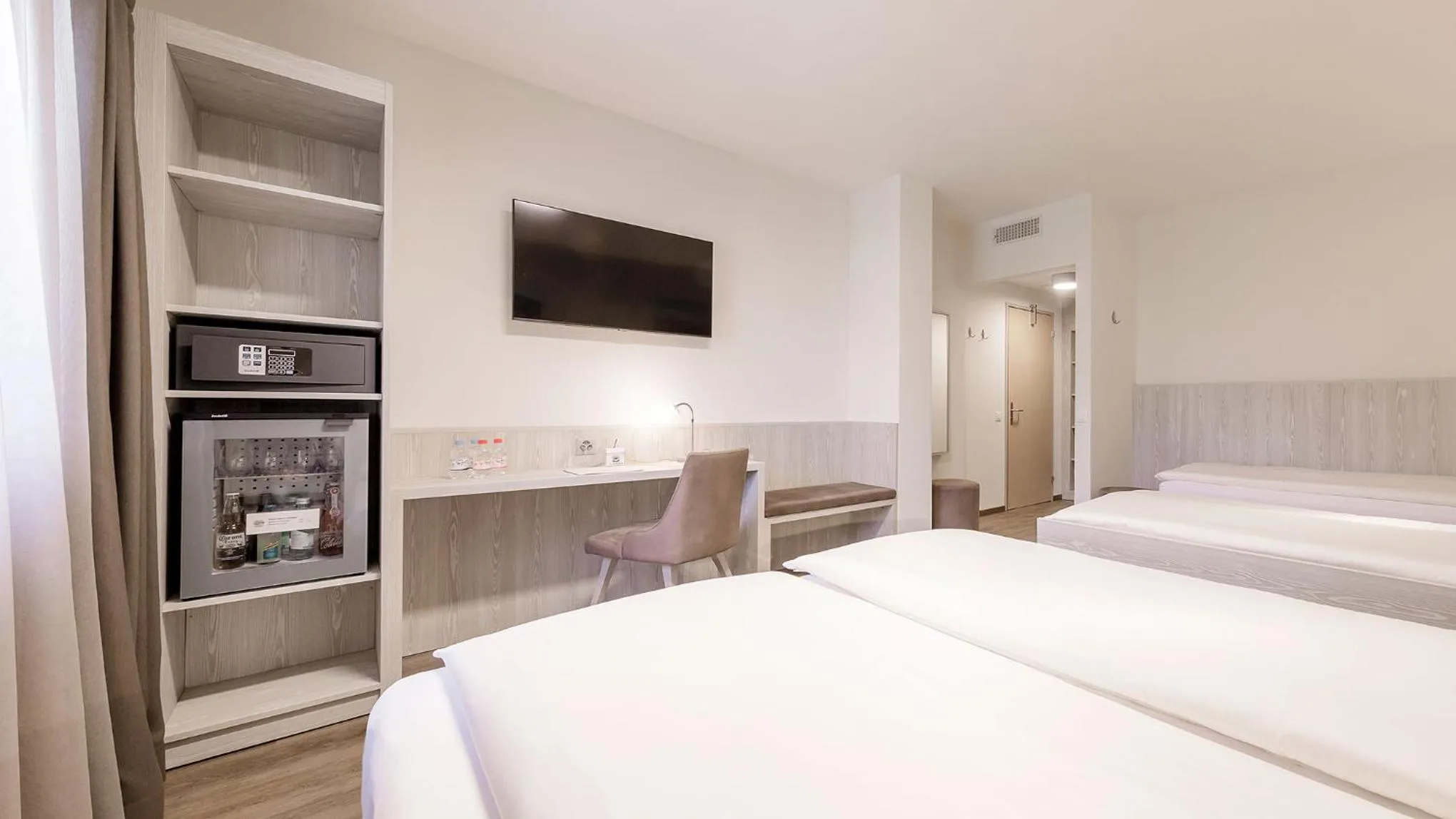 Bed in Hotel La Perla