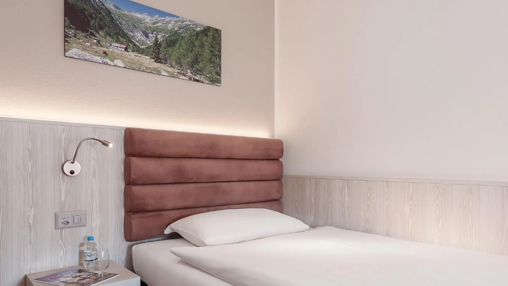 Bed in Hotel La Perla