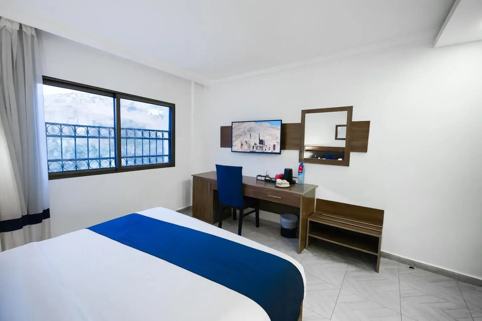 Deluxe Double Room in Corner View Hotel Deluxe Double Room in Corner View Hotel