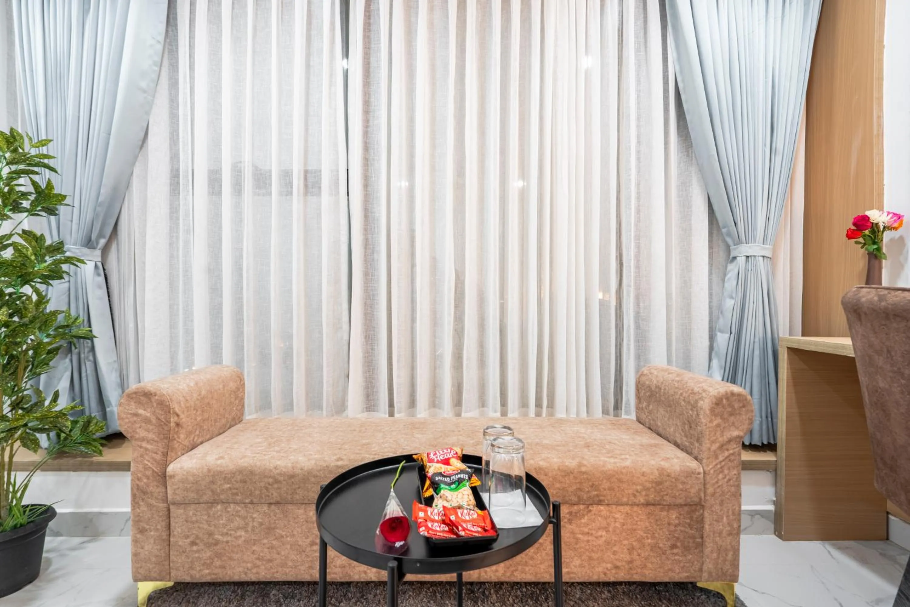Seating area in Rcc Hotels Gachibowli