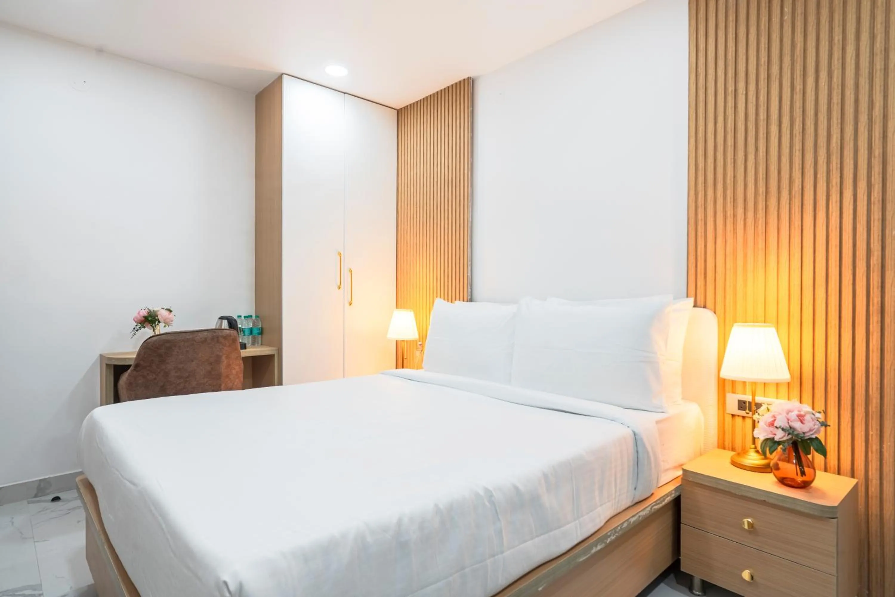 Bedroom, Bed in Rcc Hotels Gachibowli