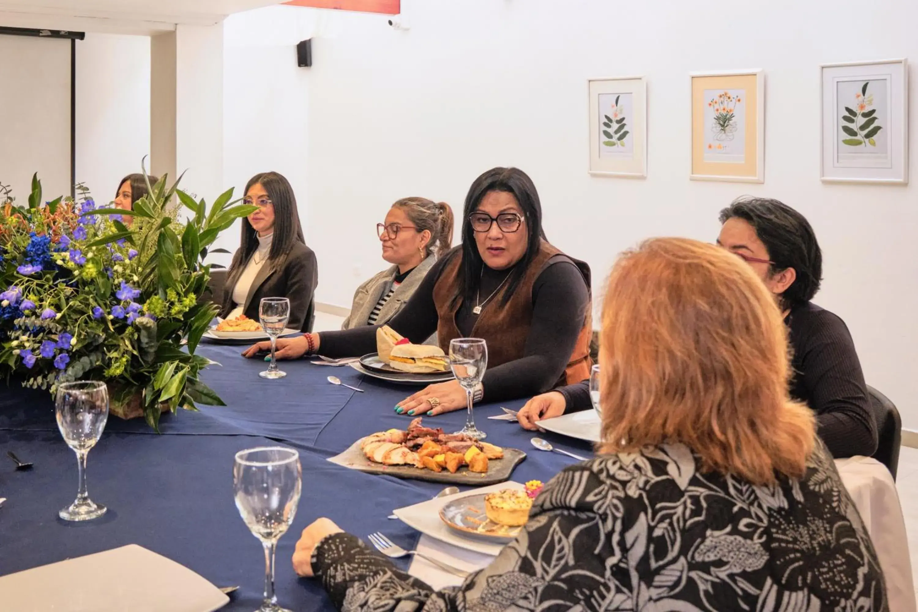 Food and drinks in Hotel Virrey Central Food and drinks in Hotel Virrey Central