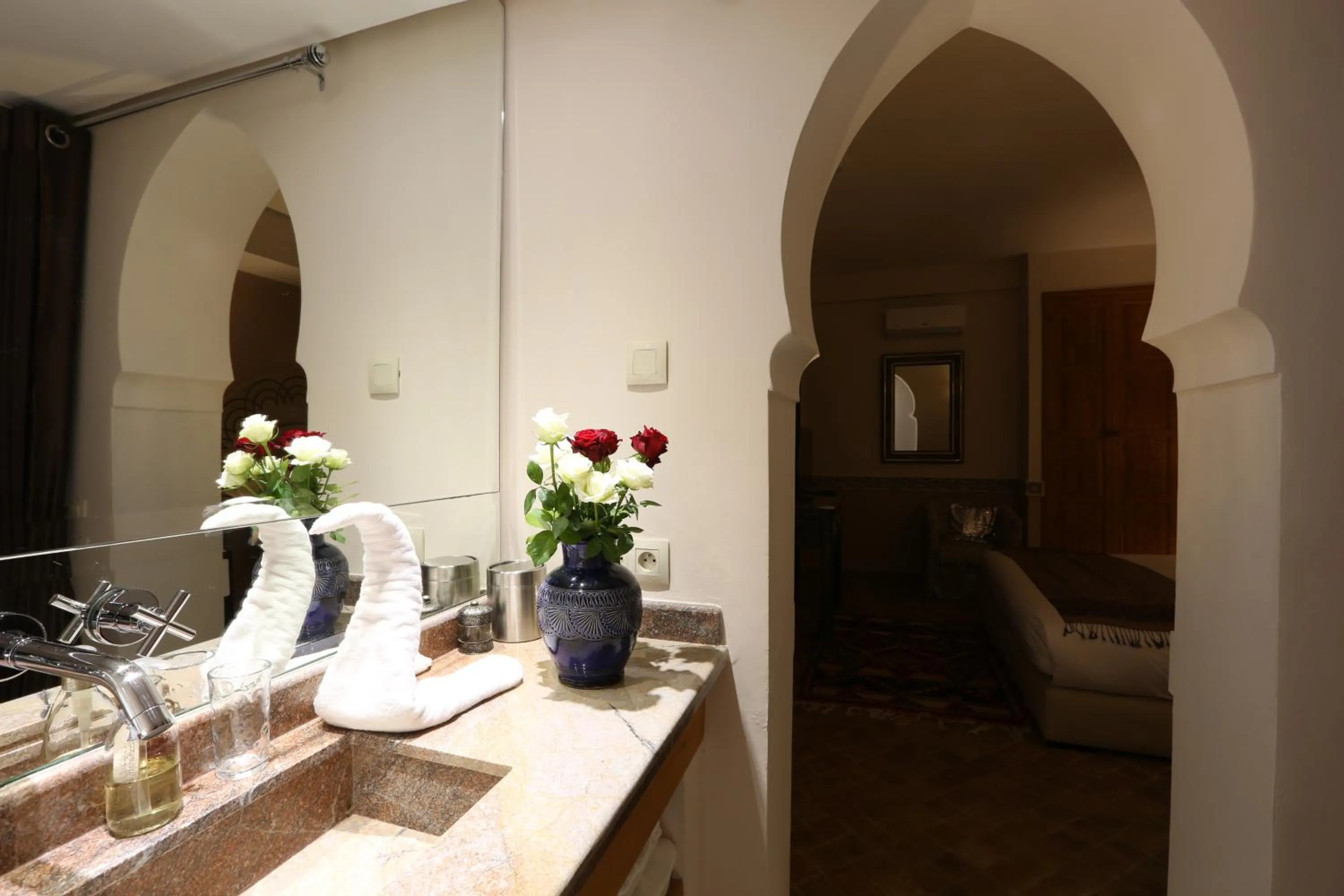 Bathroom in Riad Enchanté