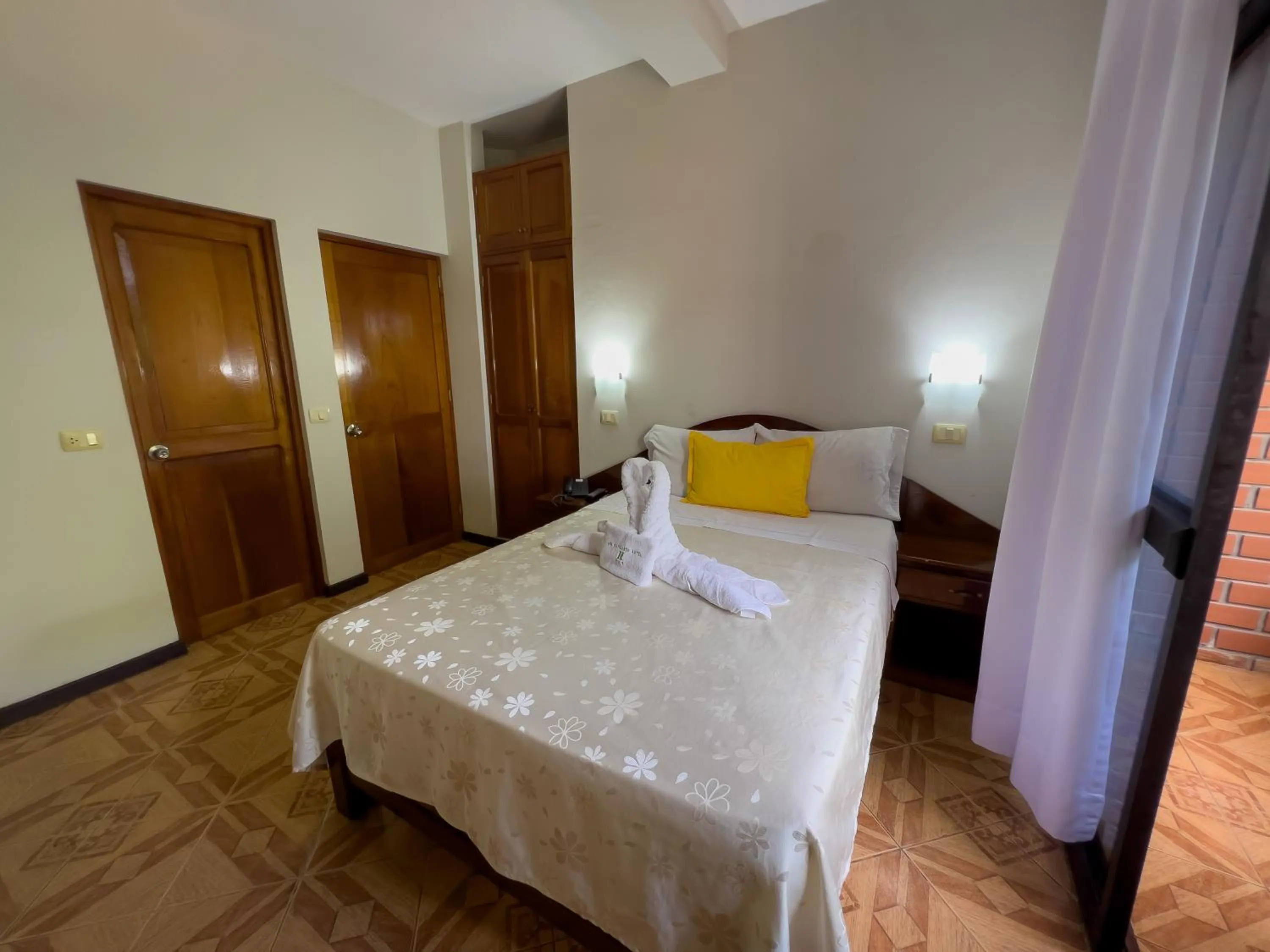 Bed in Los Gavilanes Hotel