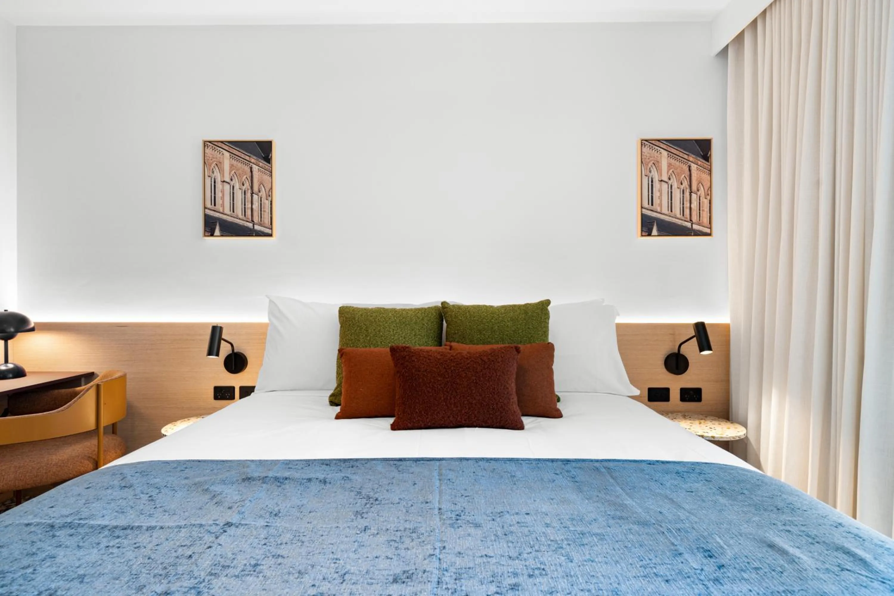 Bedroom, Bed in Urban Rest Hackney Hotel