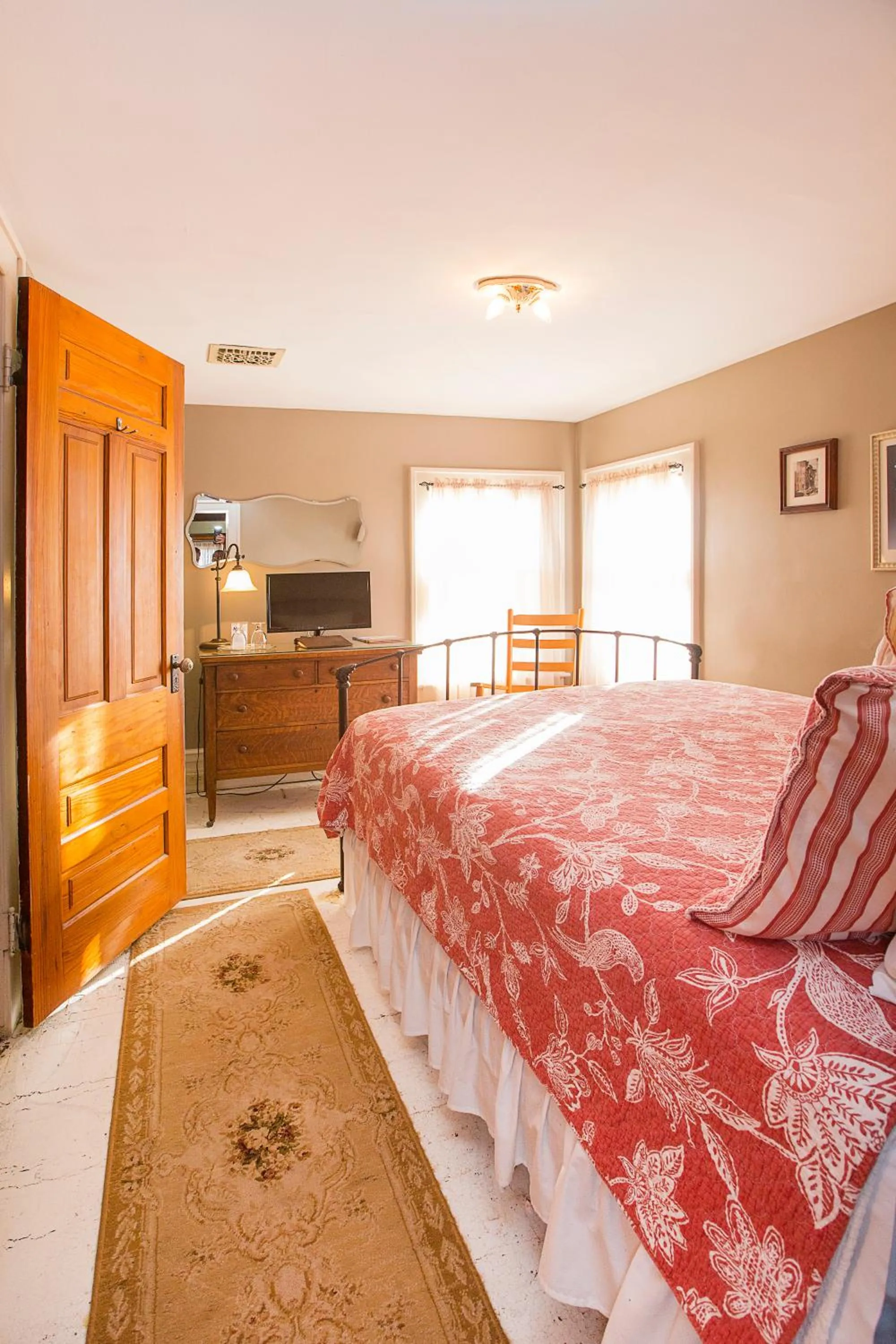 Bedroom, Bed in Market Street Inn