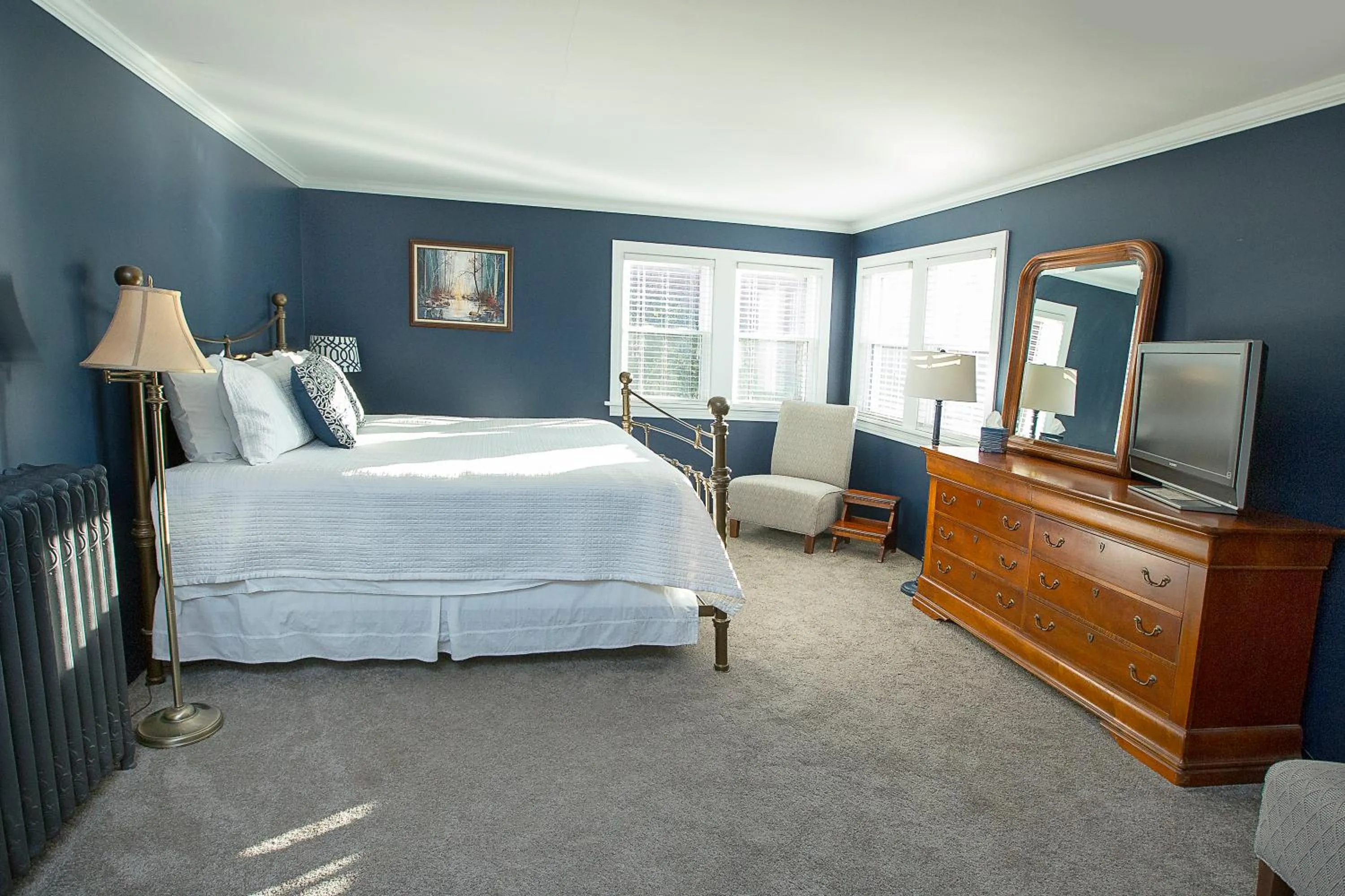 Photo of the whole room, Bed in Market Street Inn