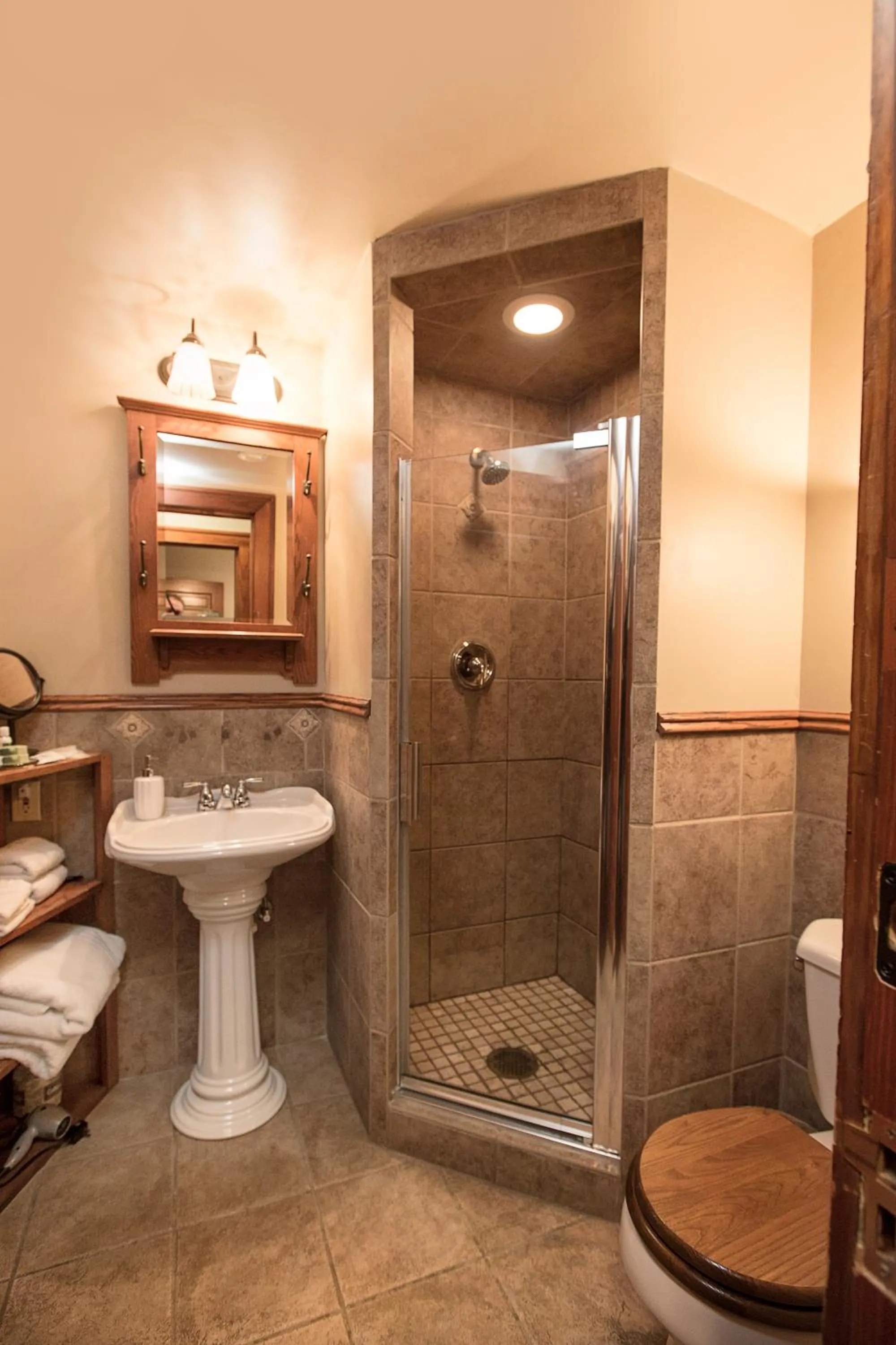 Bathroom in Market Street Inn