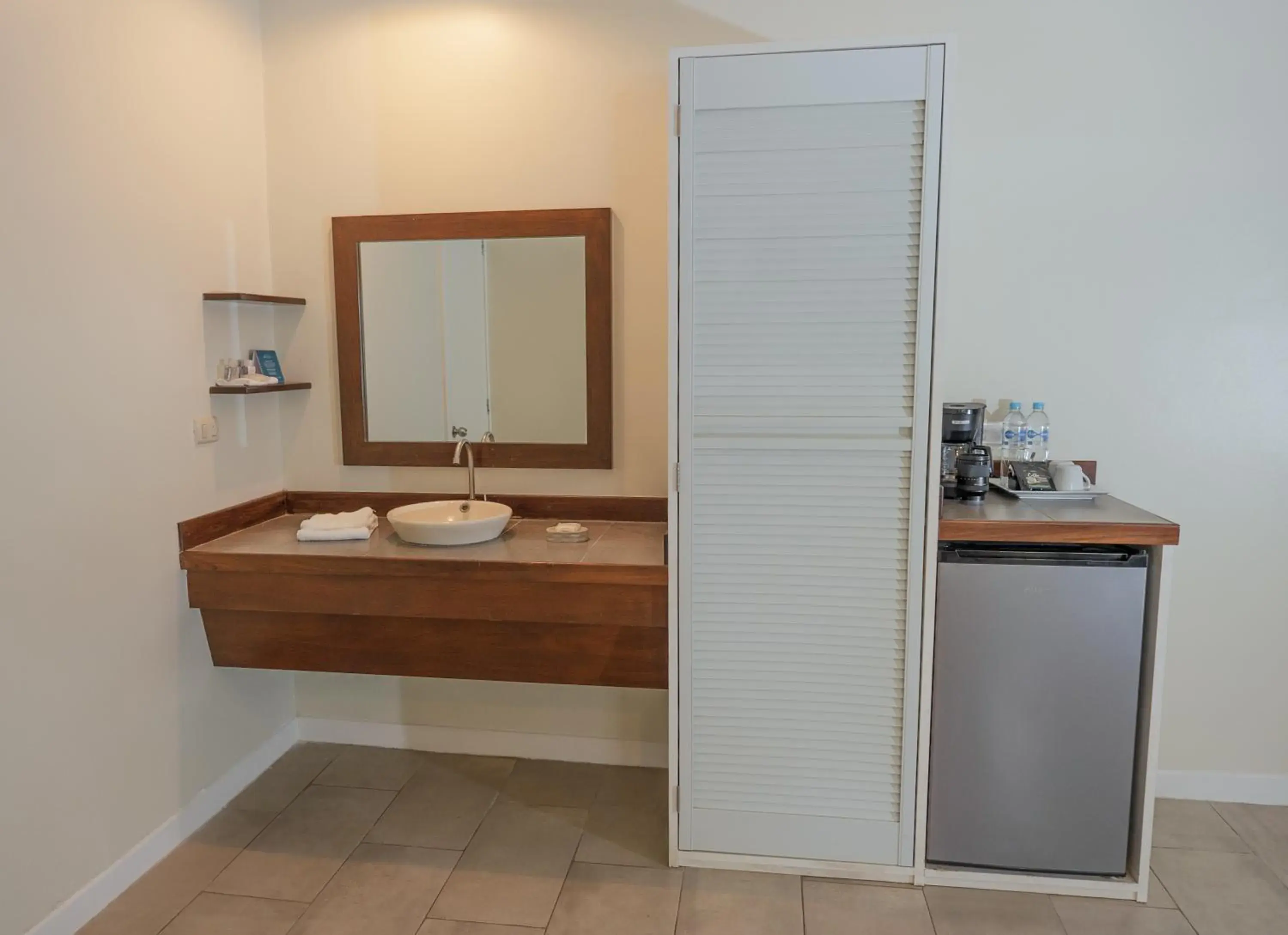 Twin Room in Hotel Roca Sunzal Twin Room in Hotel Roca Sunzal