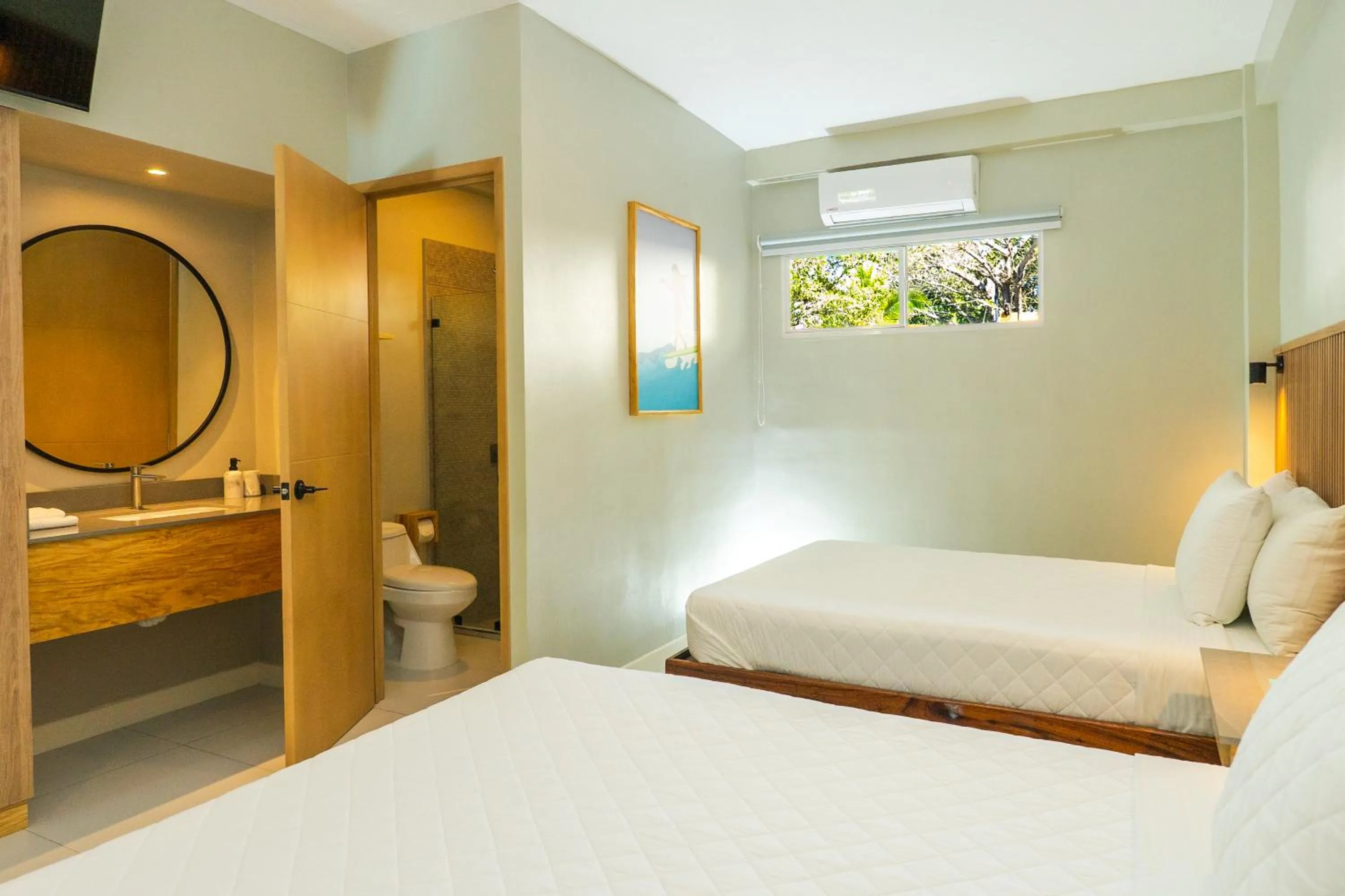 Photo of the whole room, Bed in Hotel Roca Sunzal