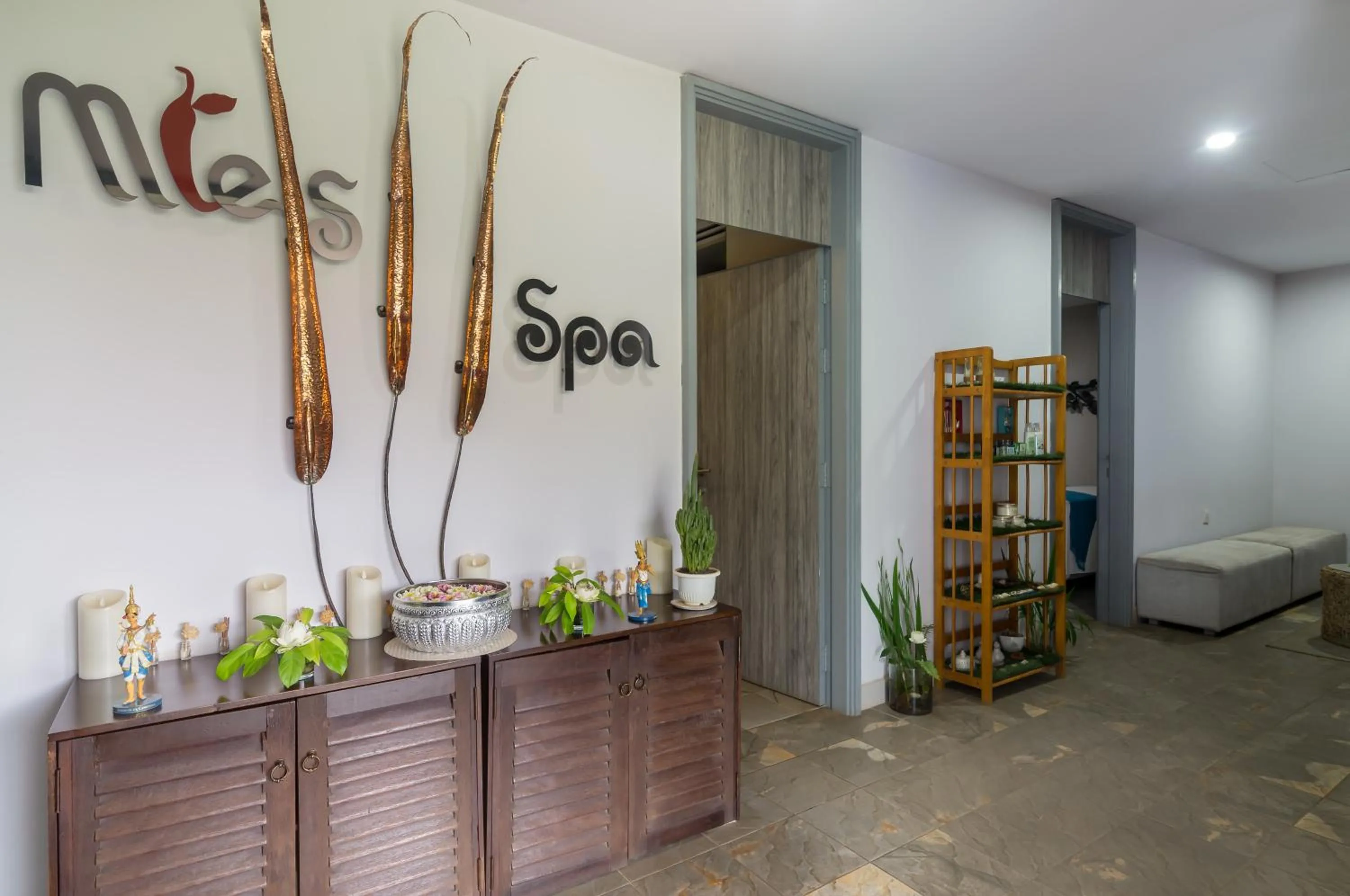 Decorative detail in Damrei Angkor Hotel